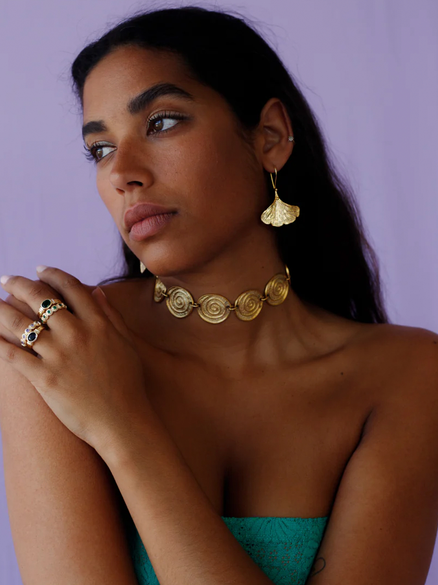 Choker Susmie's Twisted Girl Dourado