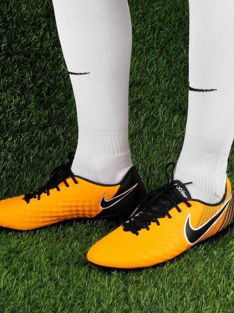 Nike Men's Magista Obra II AG Pro Football Boots, (Laser