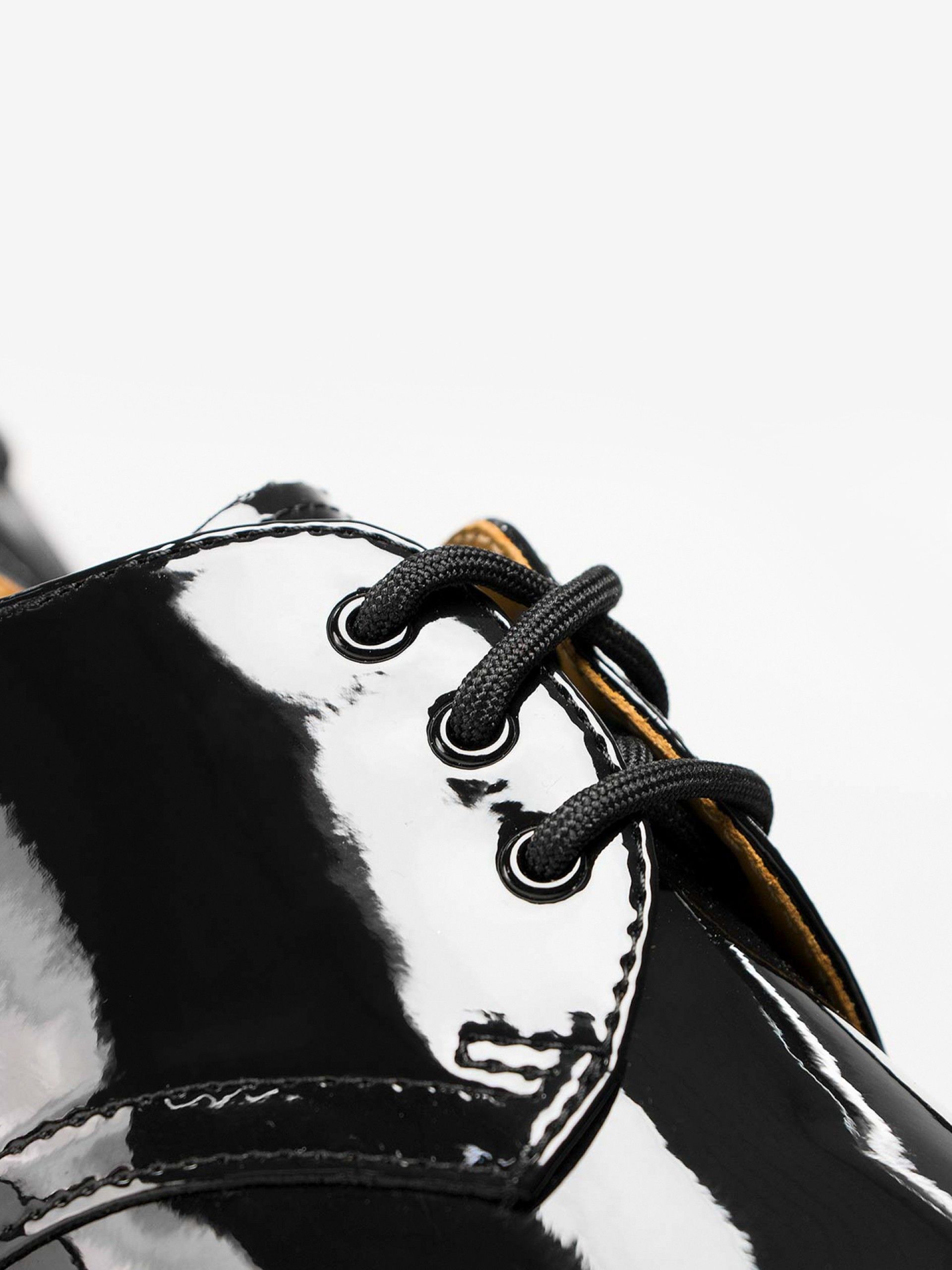 Zapatos Dr. Martens 1461 Patent Lamper