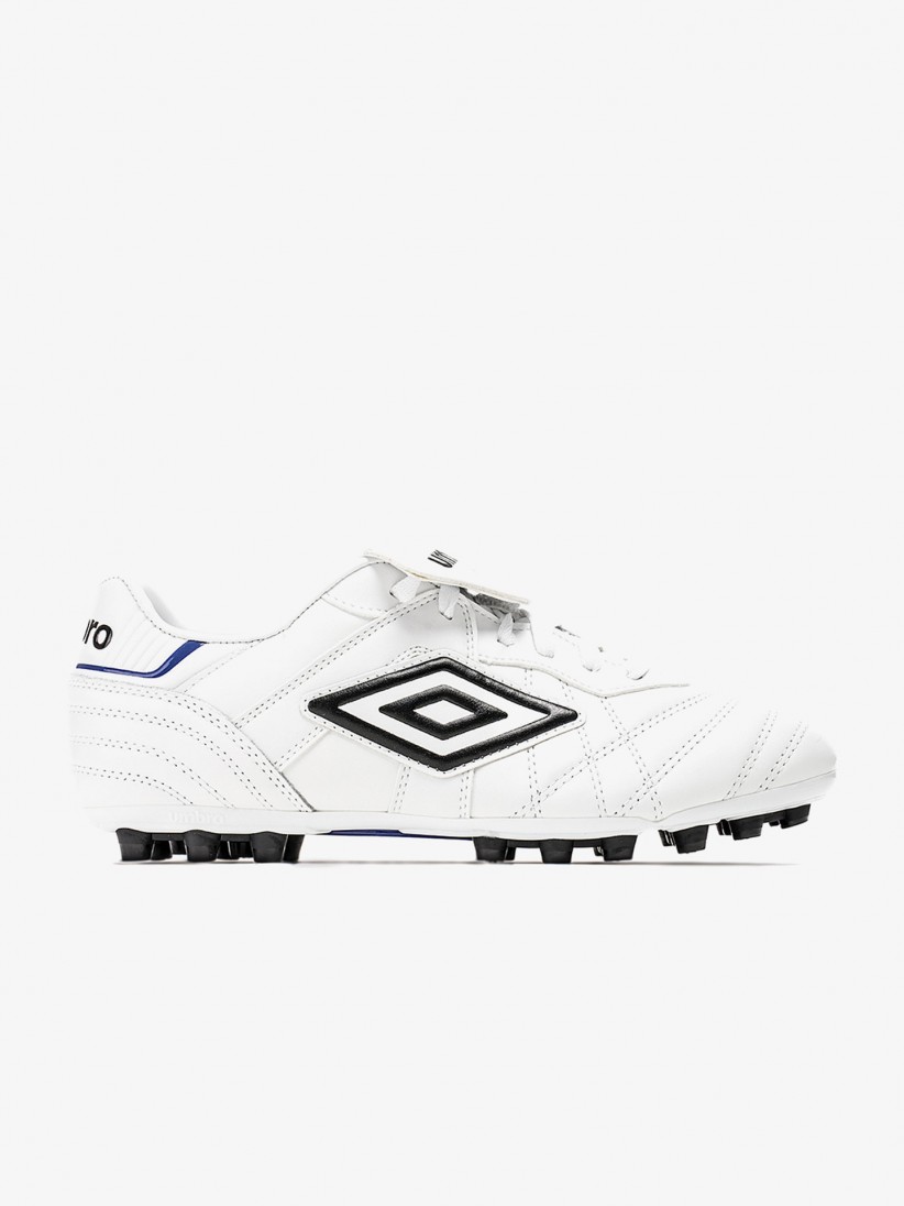 botas de futbol umbro