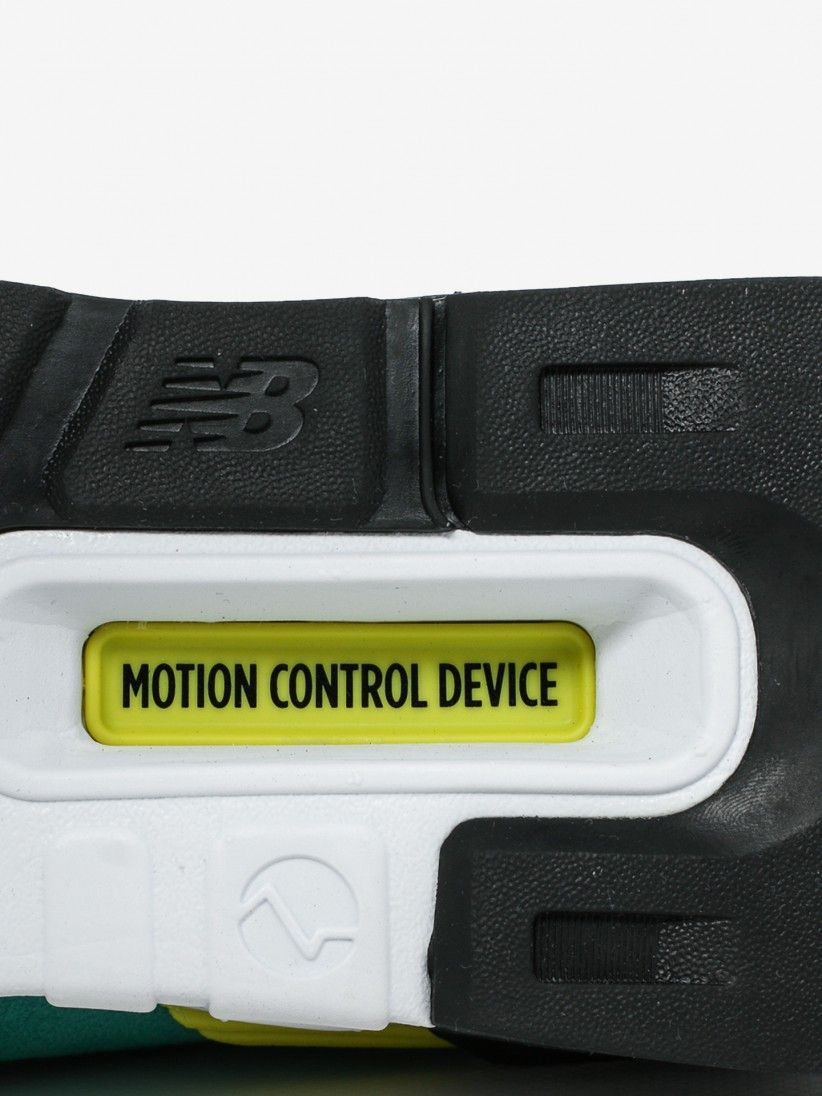 new balance motion control shoes