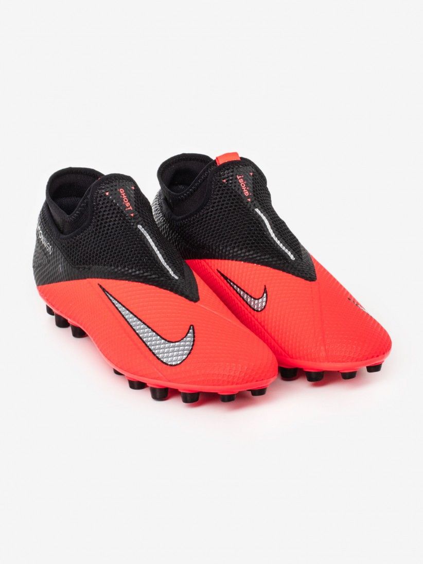 React Phantom Vision Pro Dynamic Fit Indoor Soccer Cleat .