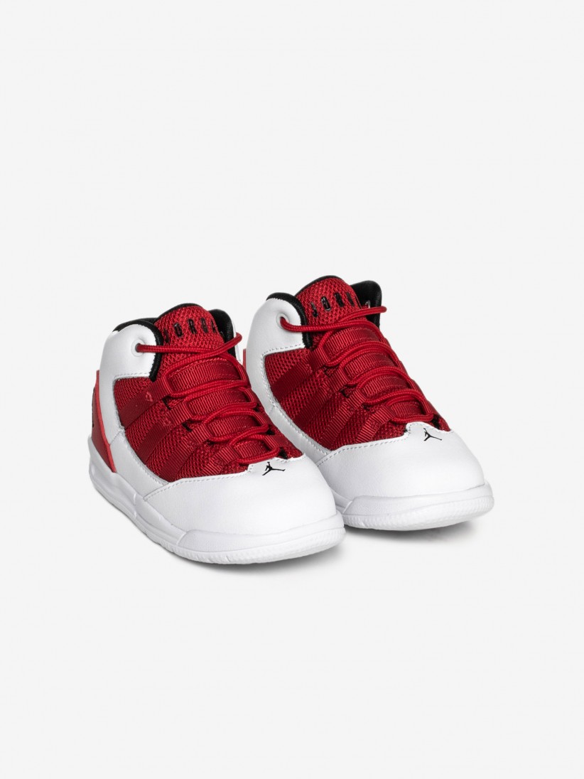 jordan max aura sneakers