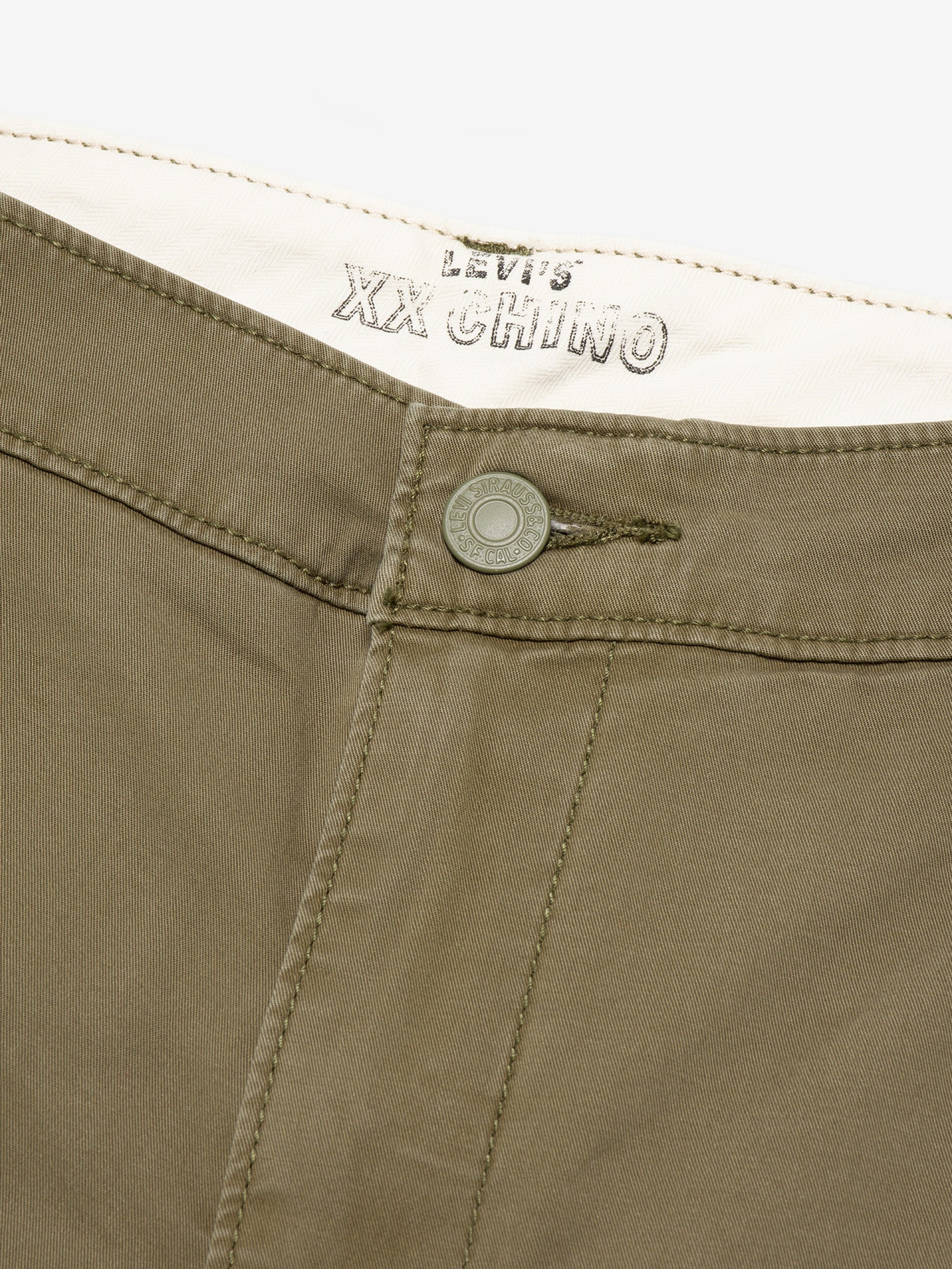 Calções Levis Chino