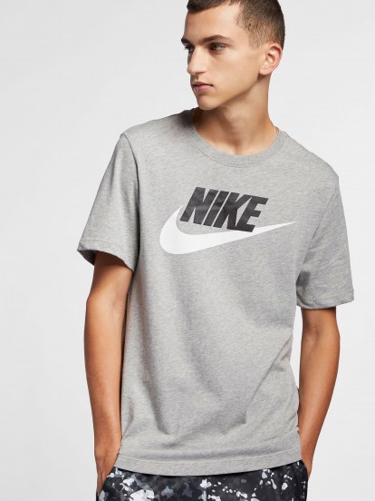 Camiseta Nike Sportswear Icon Futura