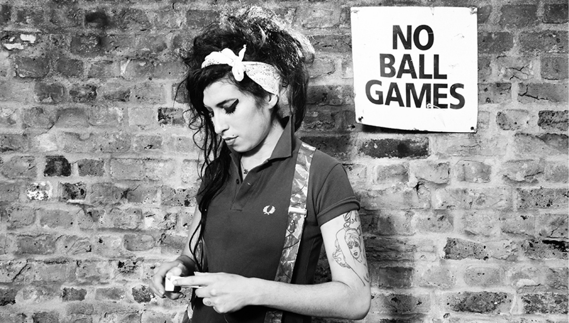 Amy Winehouse, a fashion and Fred Perry's icon - BZR Online