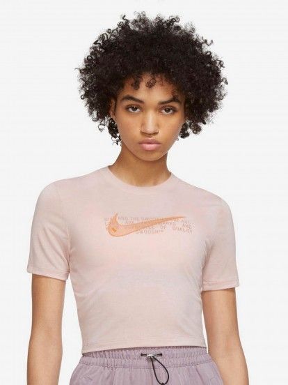 T-shirt Nike Sportswear Female