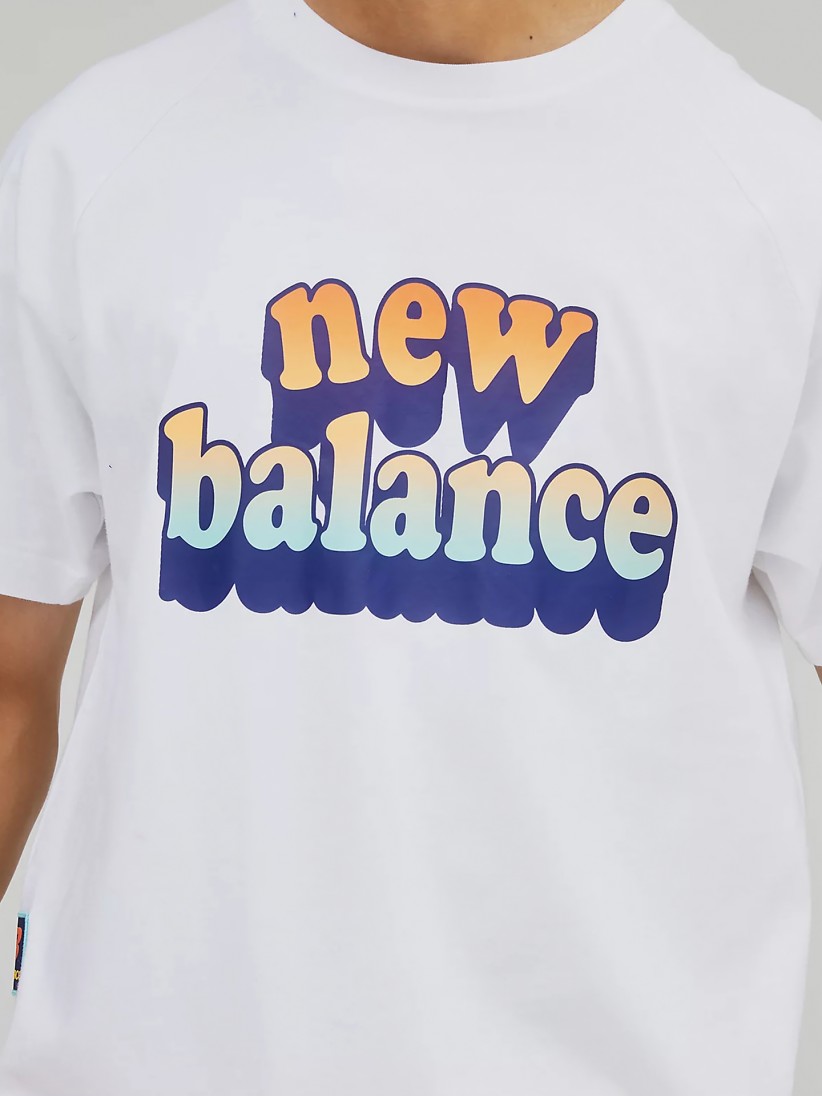 Camiseta New Balance Athletics Day Tripper Raglan Graphic