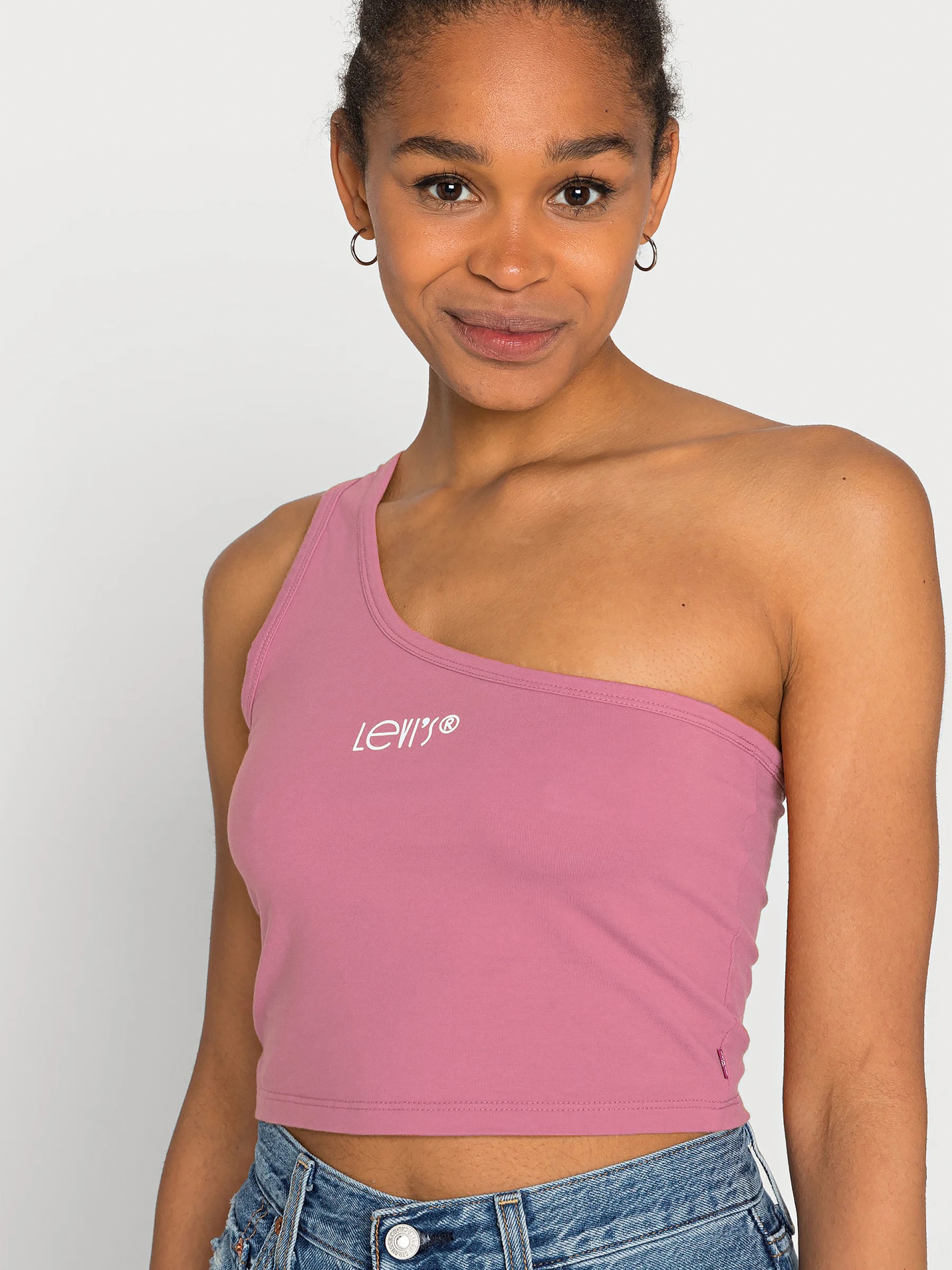 Top Levis Graphic Pool