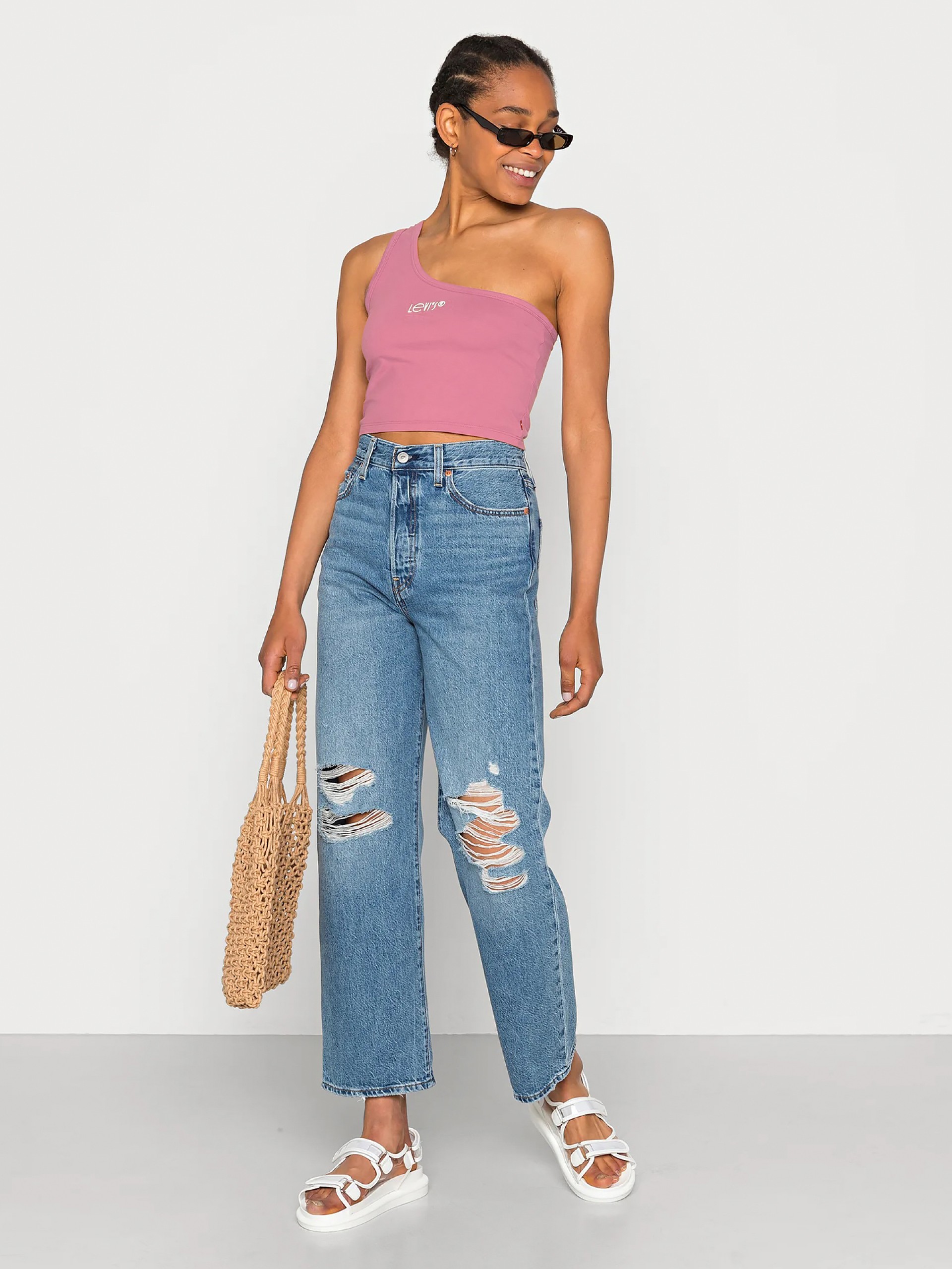 Top Levis Graphic Pool