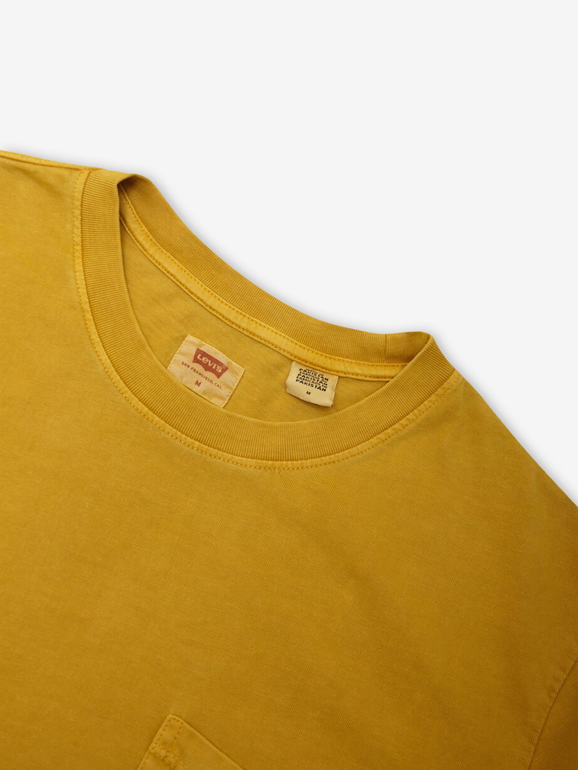 Camiseta Levis Seasonal Pocket