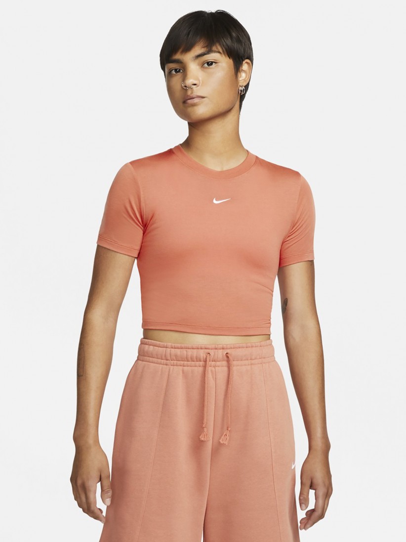 Top Nike Sportswear Essential