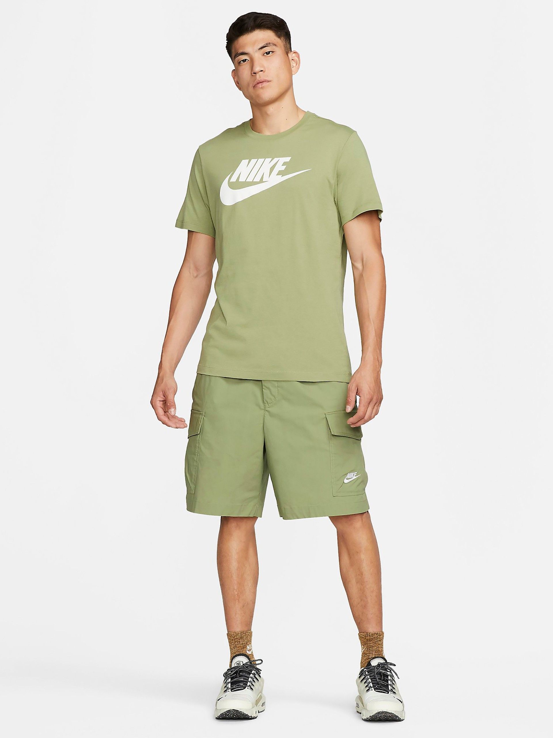 Calções Nike Sportswear Essentials Woven Unlined Utility