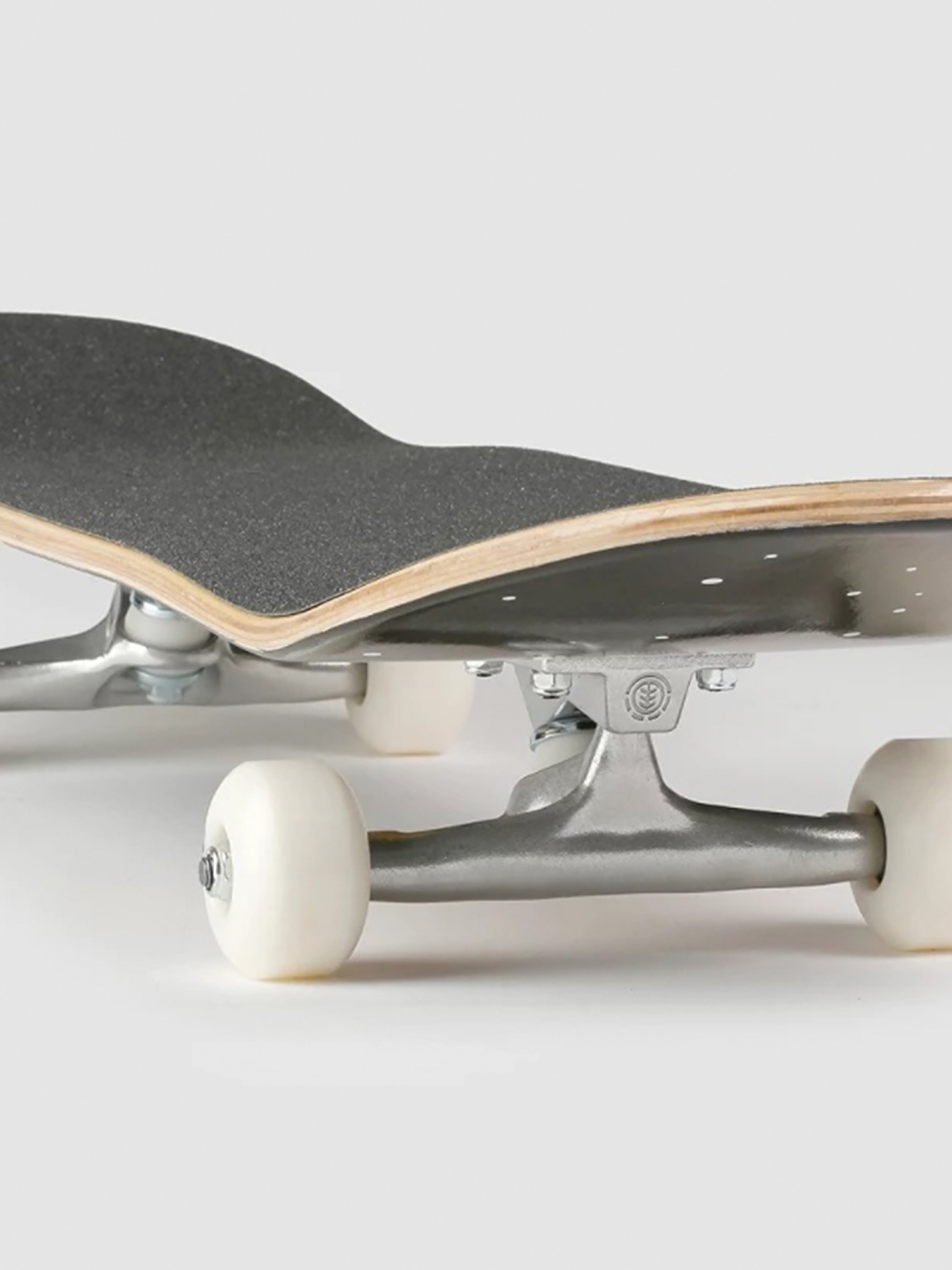 Skate Element Star Wars Empire Complete 8.25