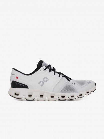 On Running Cloud X 3 Trainers