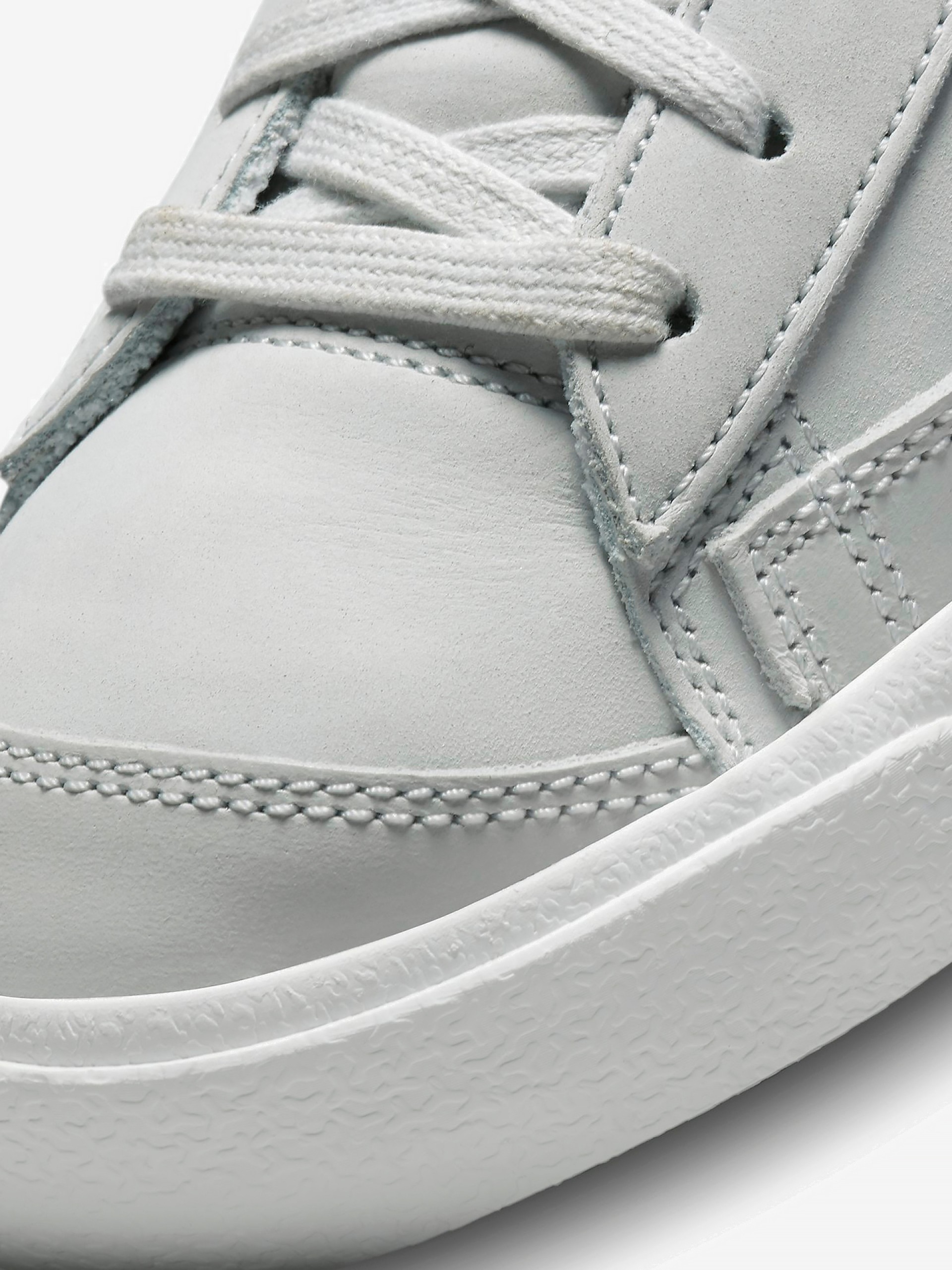 Sapatilhas Nike Blazer Mid 77 LX