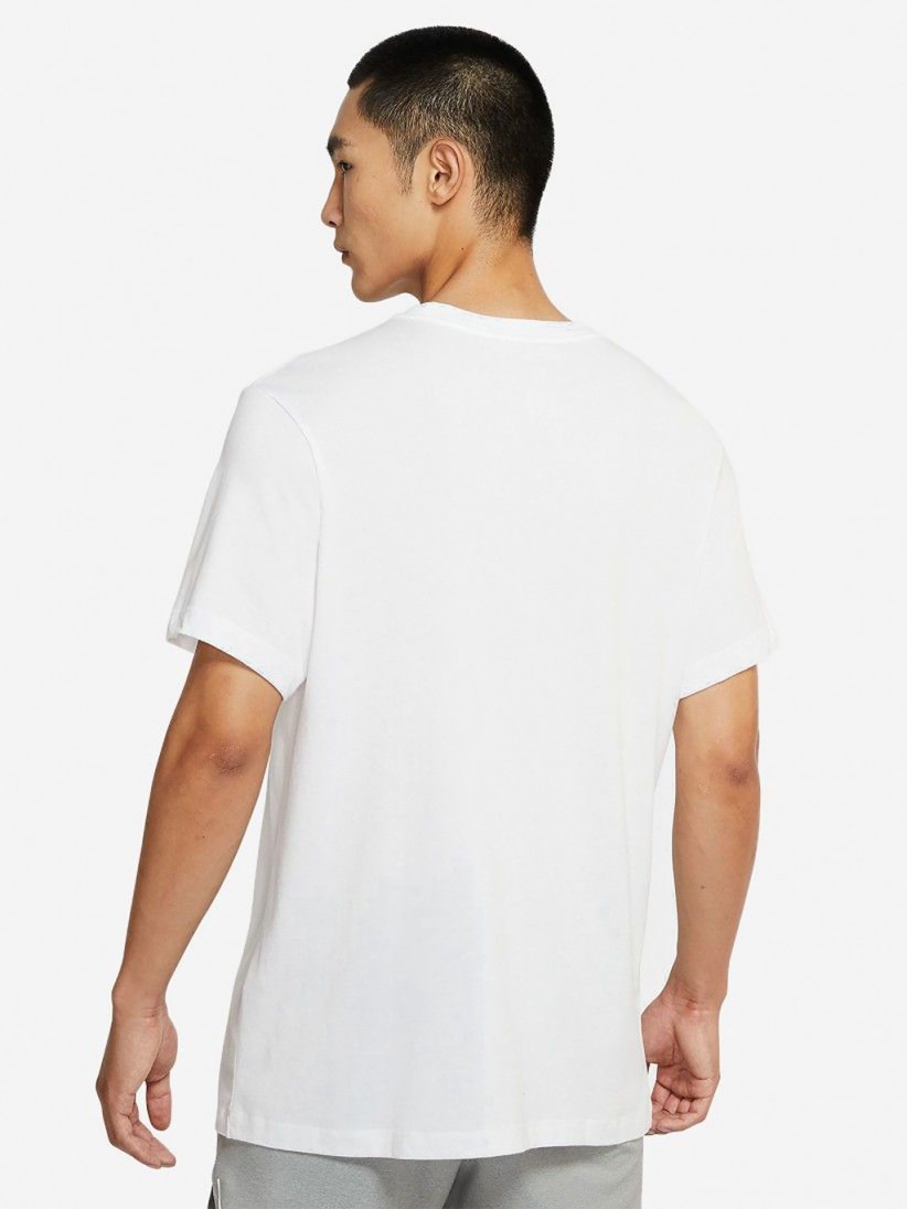 Camiseta Nike Dri-FIT Basics