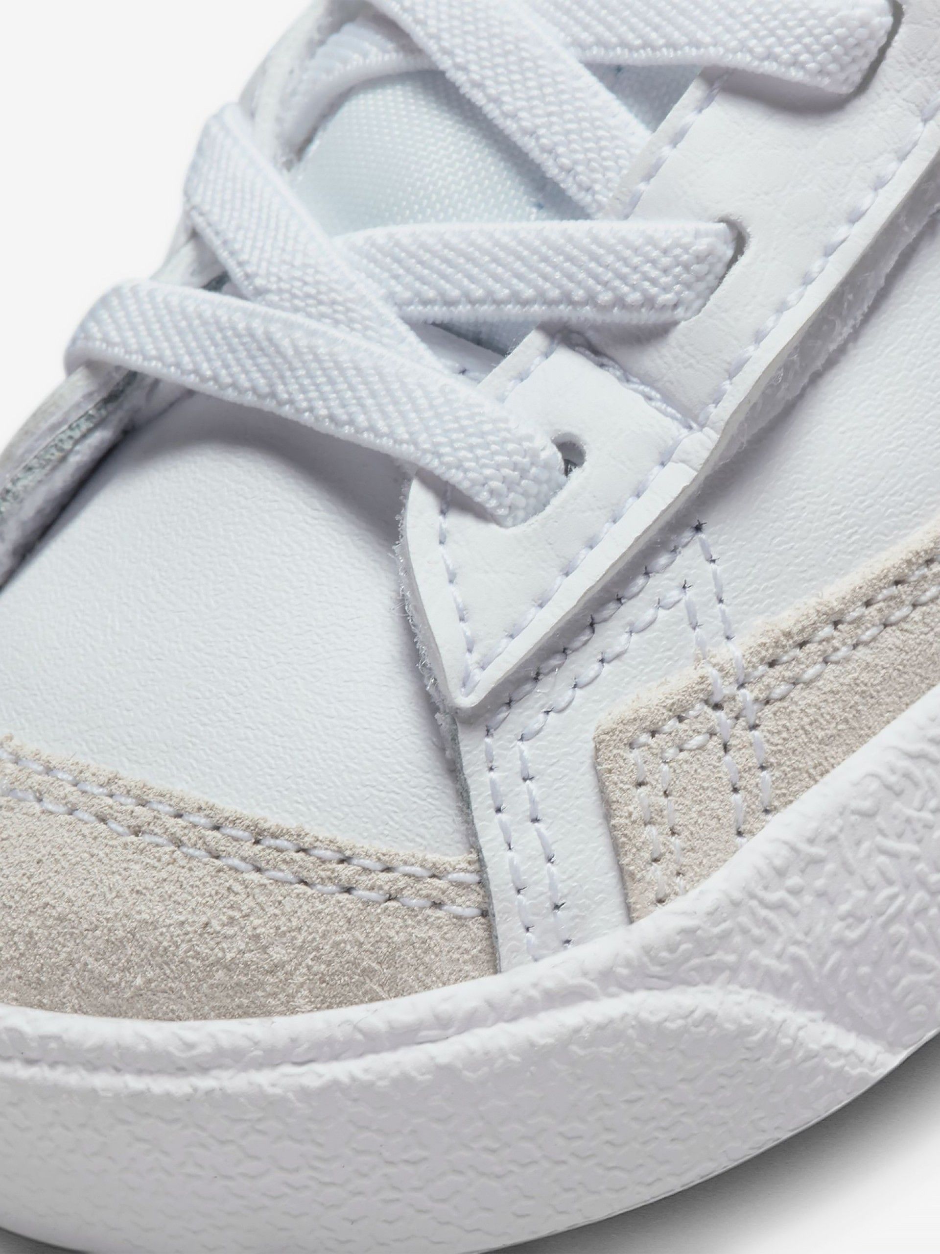 Sapatilhas Nike Blazer Mid 77