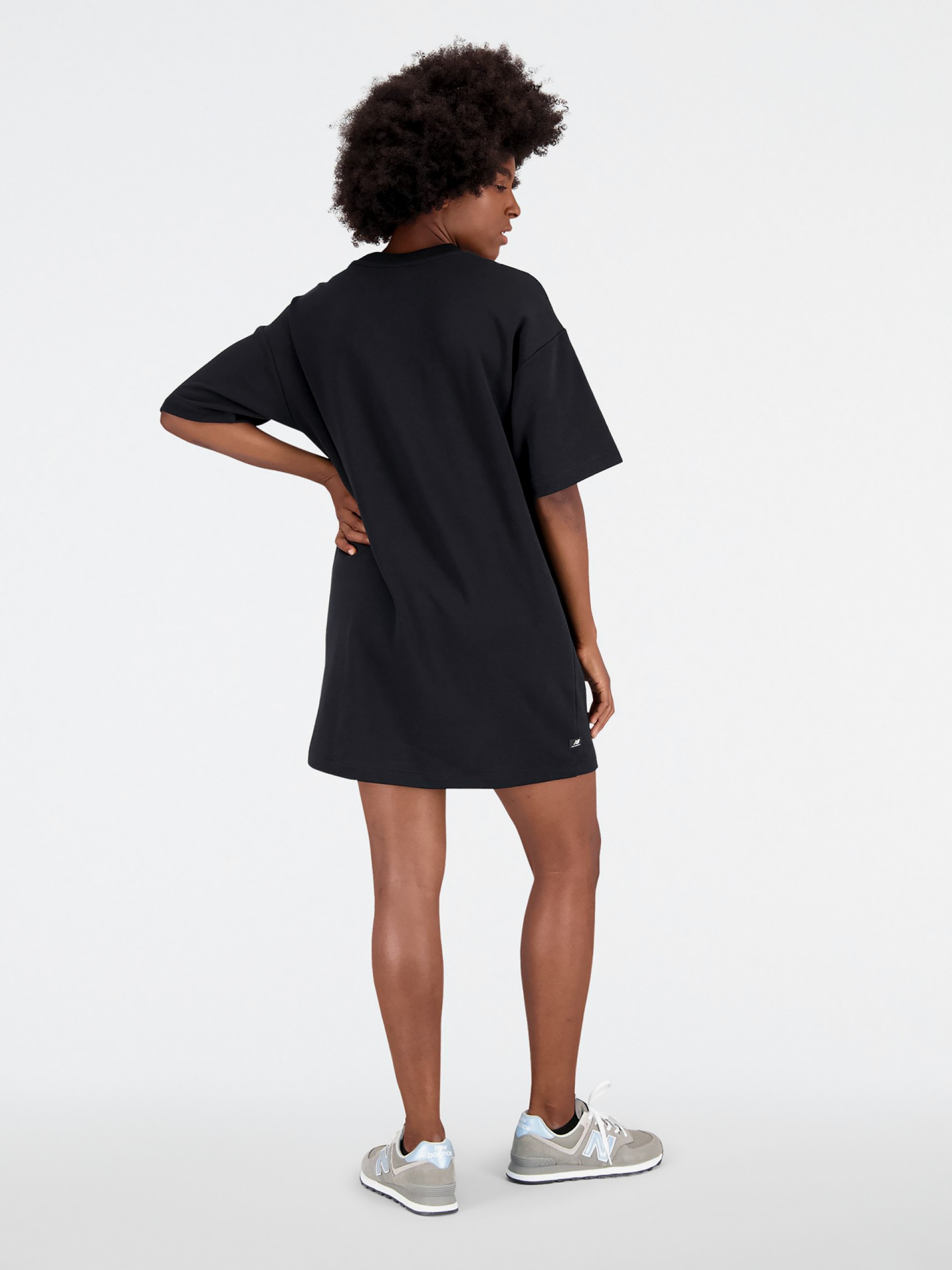 Vestido New Balance Essentials Stacked Logo