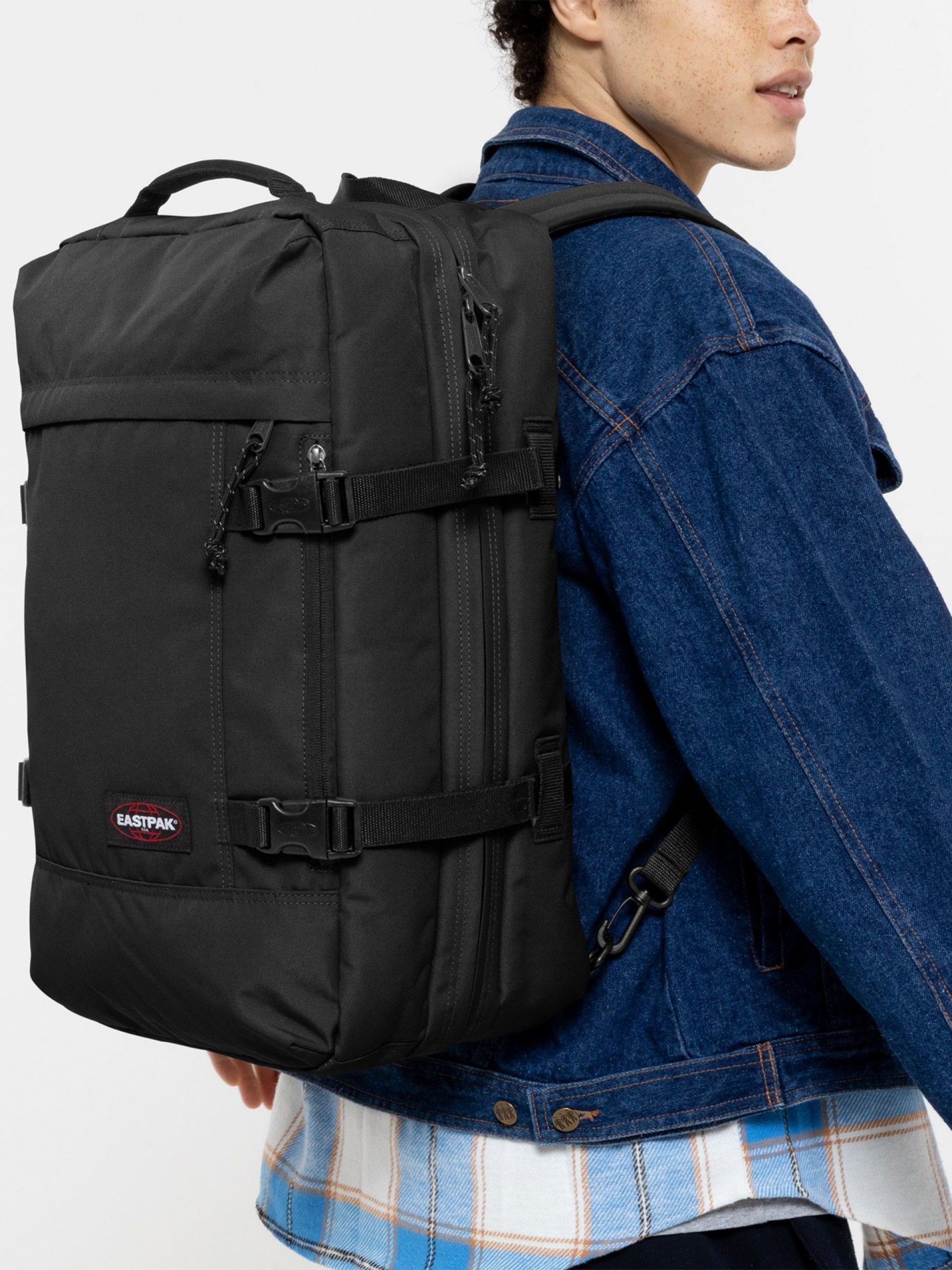 Mochila de Viagem Eastpak Travelpack Preta