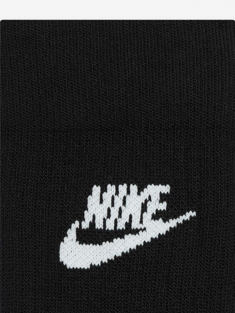 Nike Sportswear Everyday Essential Socks