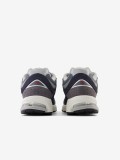 New Balance M2002 V1 Sneakers