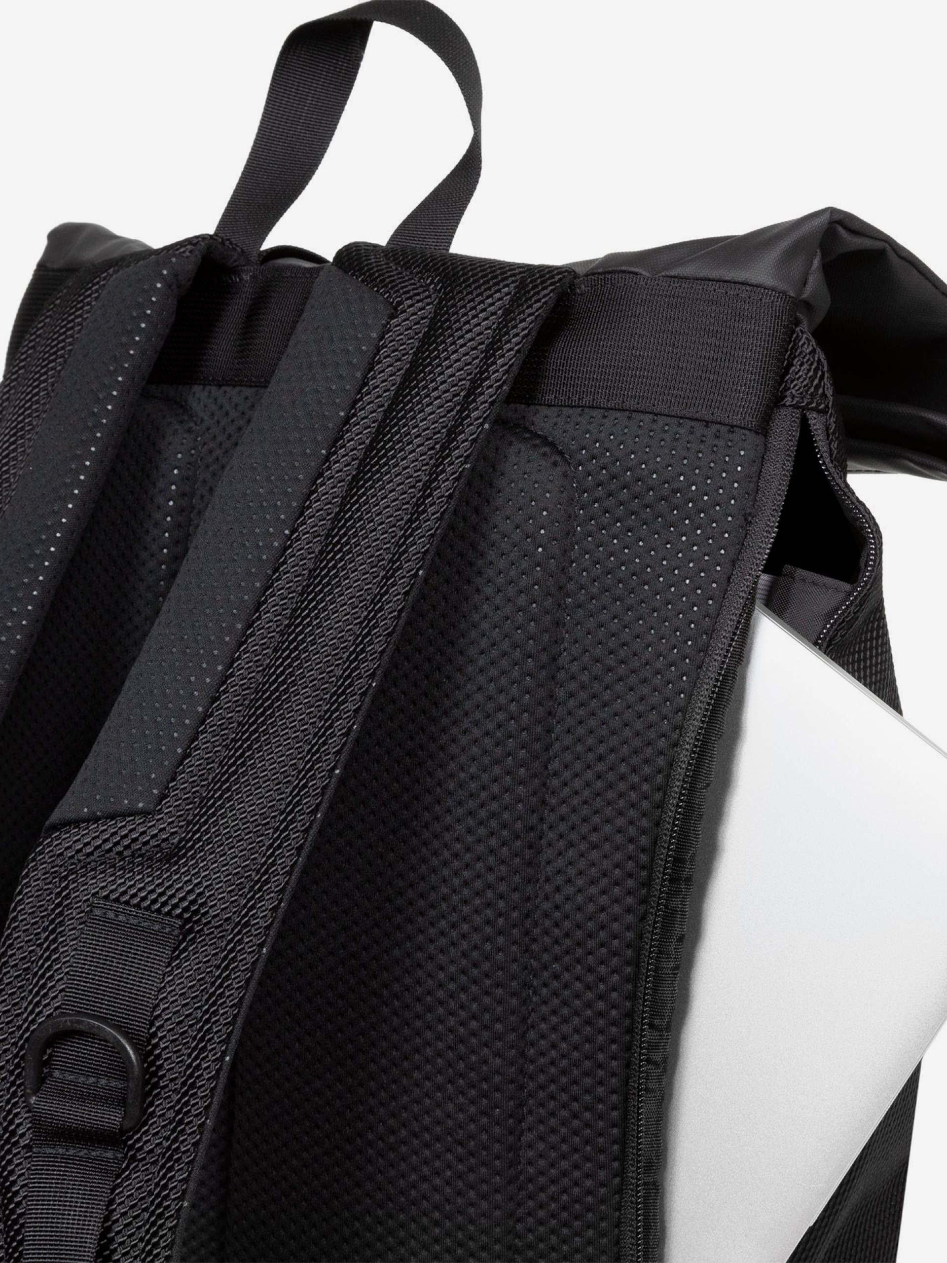 Mochila Eastpak Tecum Roll CNNCT Coat Preta