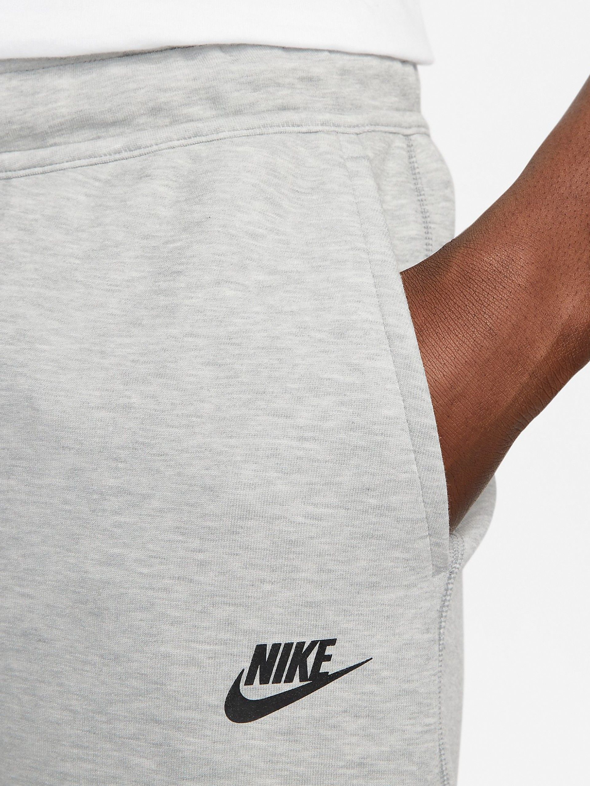 Calças Nike Tech Fleece
