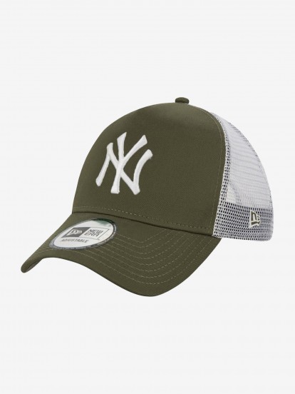 New Era League Essential Trucker New York Yankees Green and White Cap