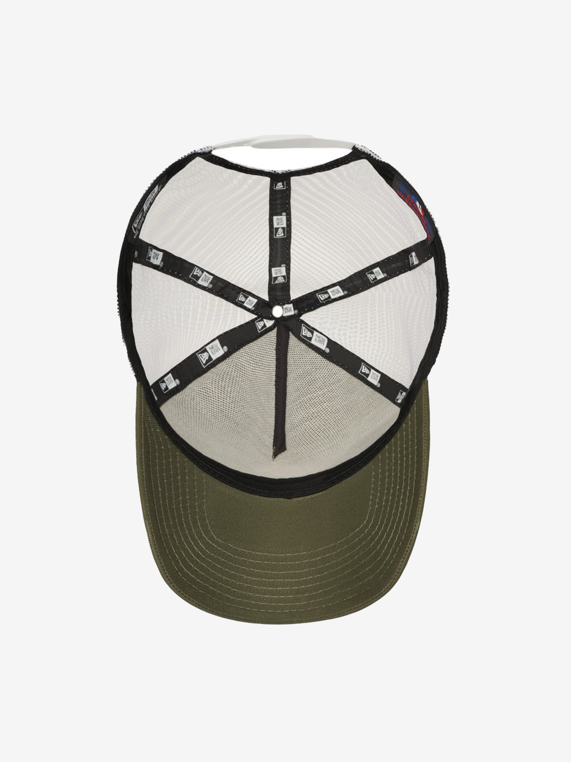 New Era League Essential Trucker New York Yankees Green and White Cap