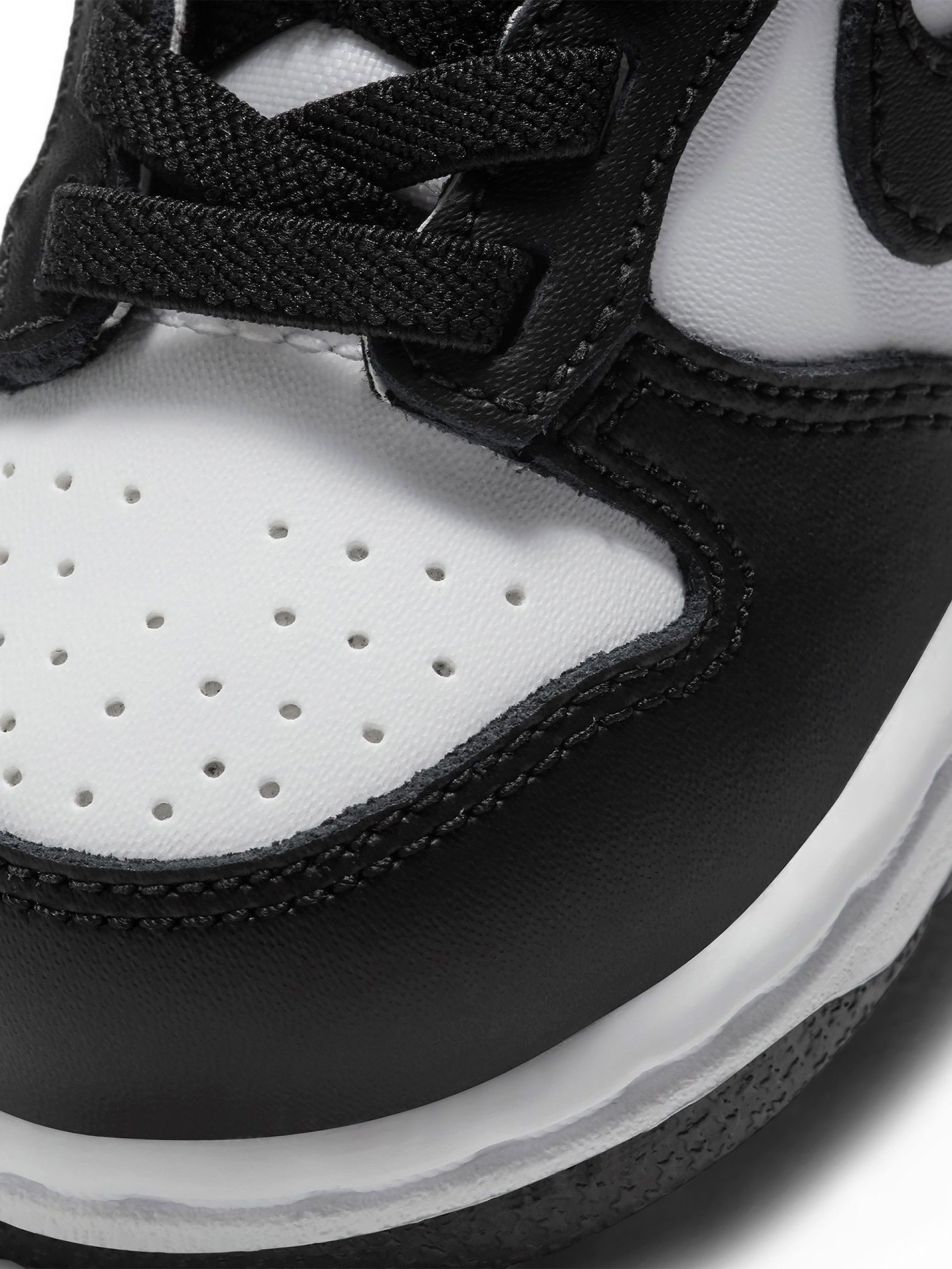 Sapatilhas Nike Dunk Low Pretas e Brancas Para Bebé