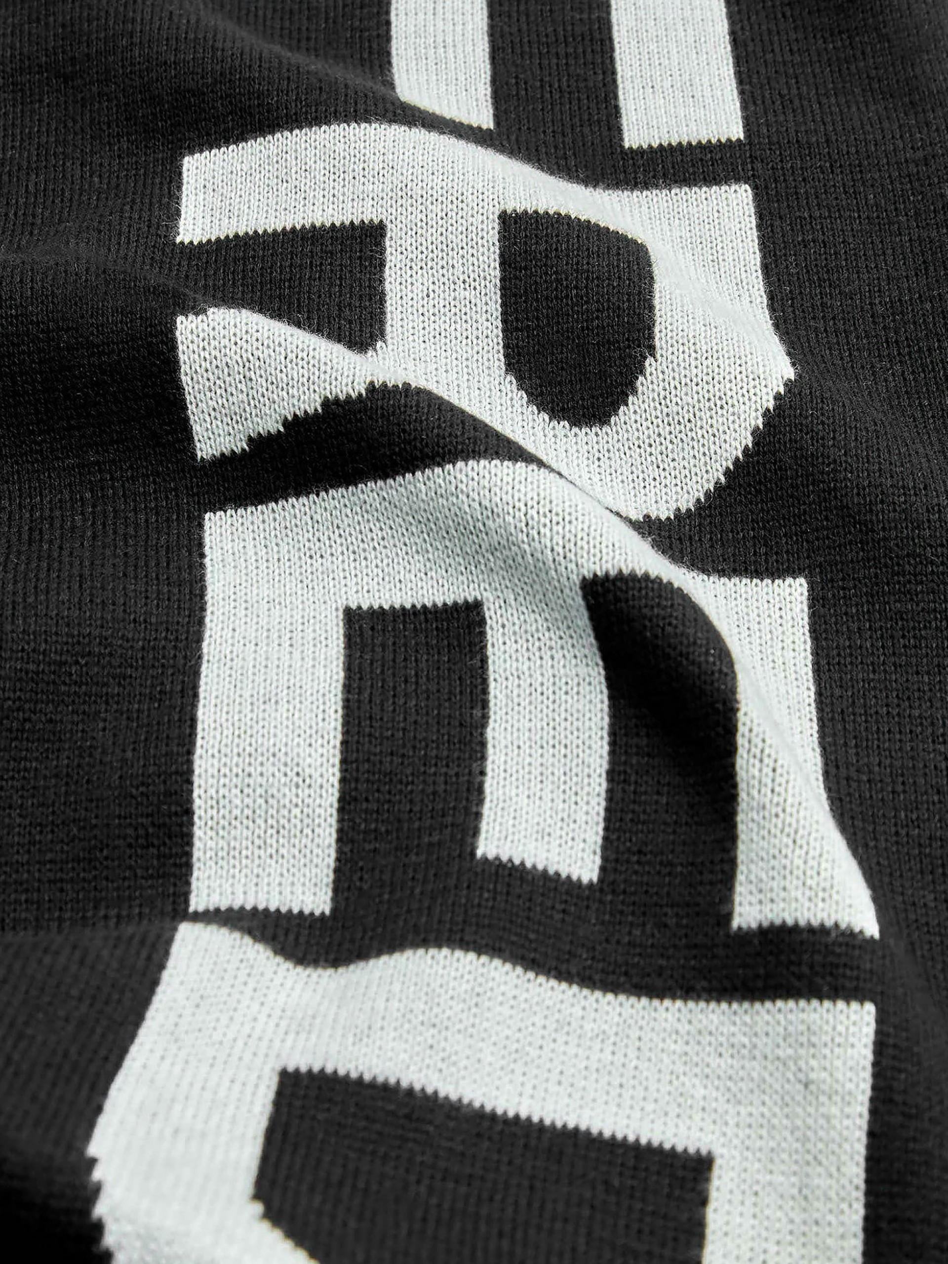 Fred Perry Oversized Branded Scarf