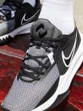 Sapatilhas Nike Precision 6