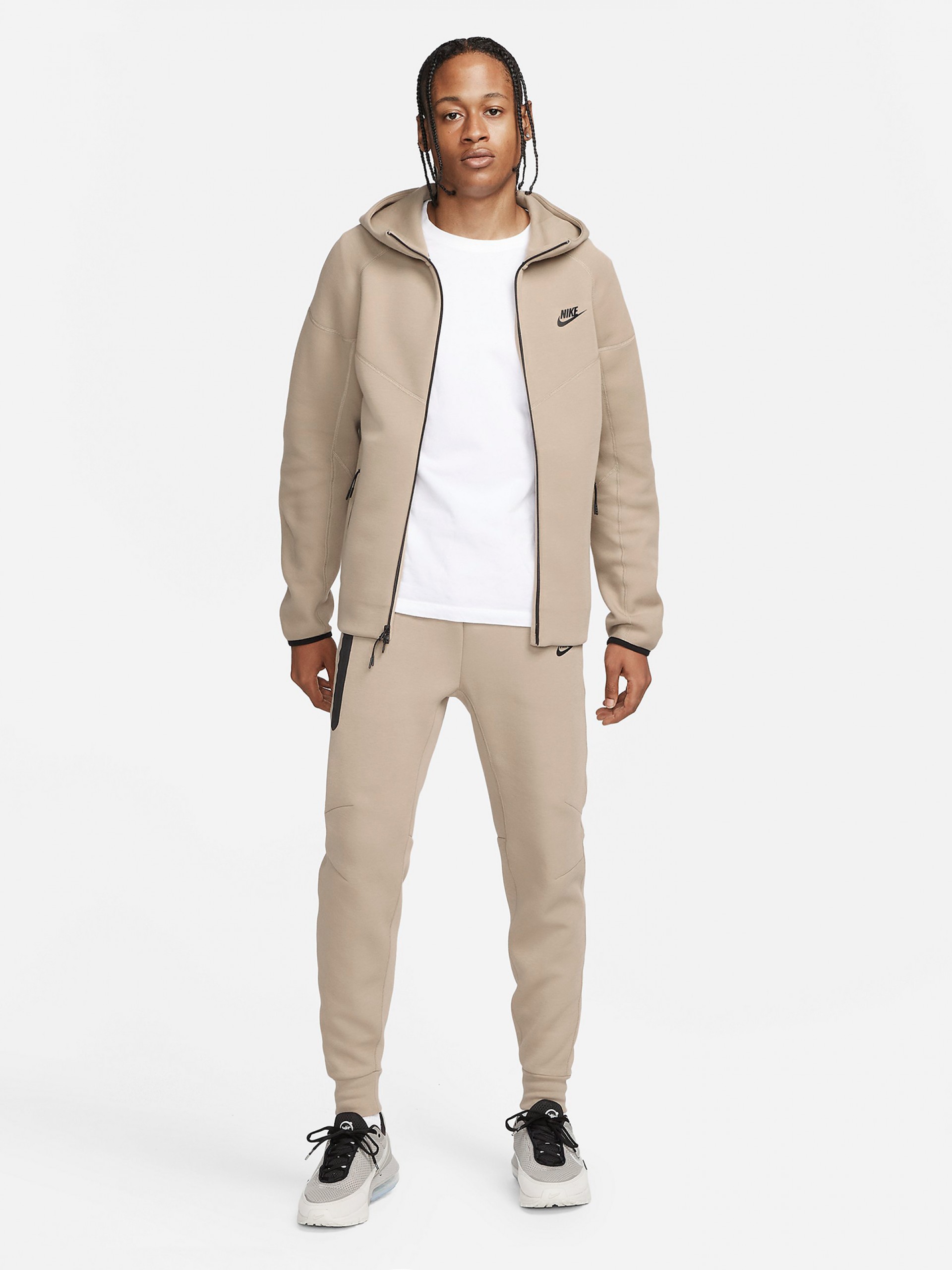 Casaco Nike Sportswear Tech Fleece Windrunner