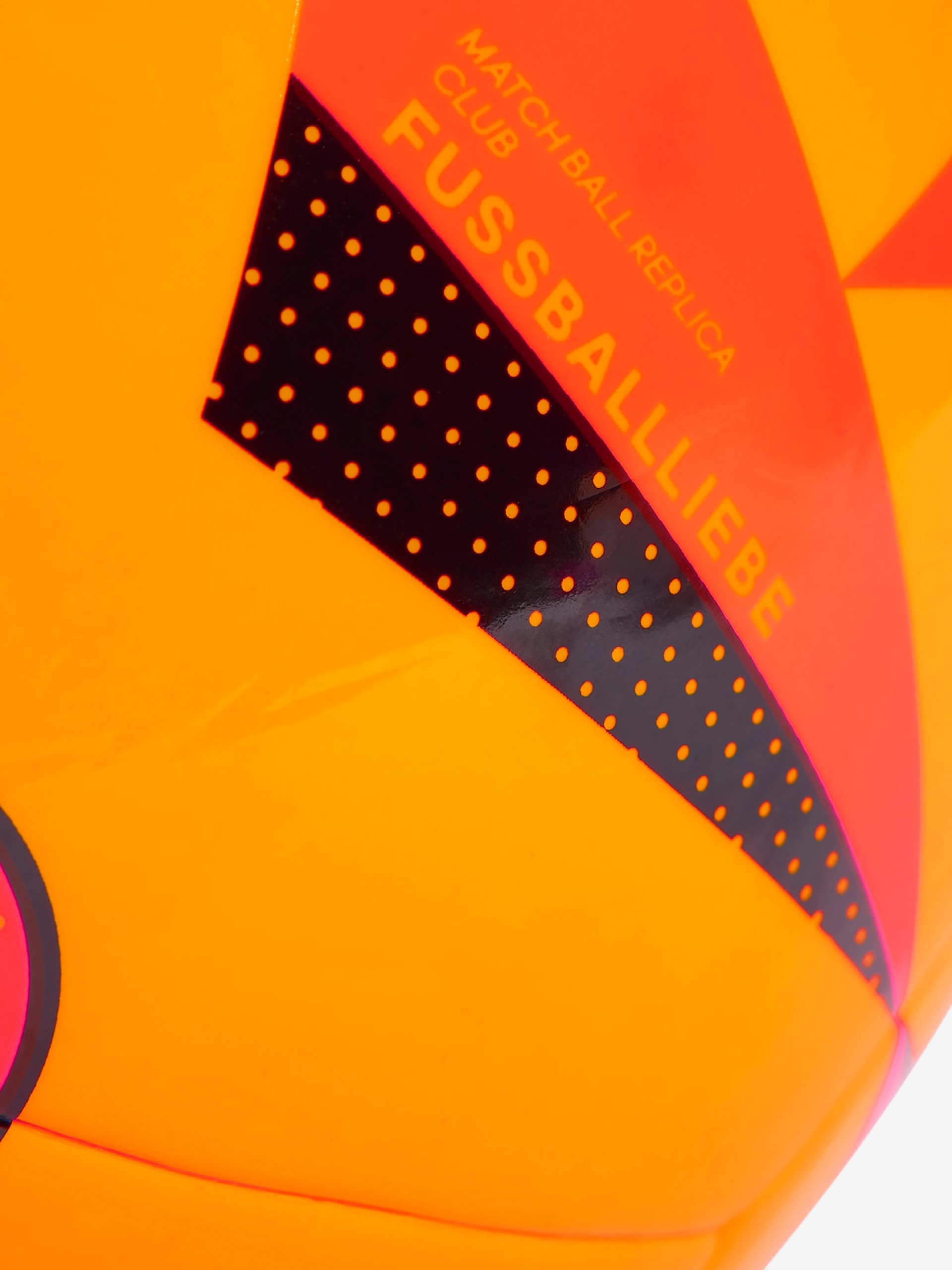 Bola Adidas UEFA Euro 24 Club Replica