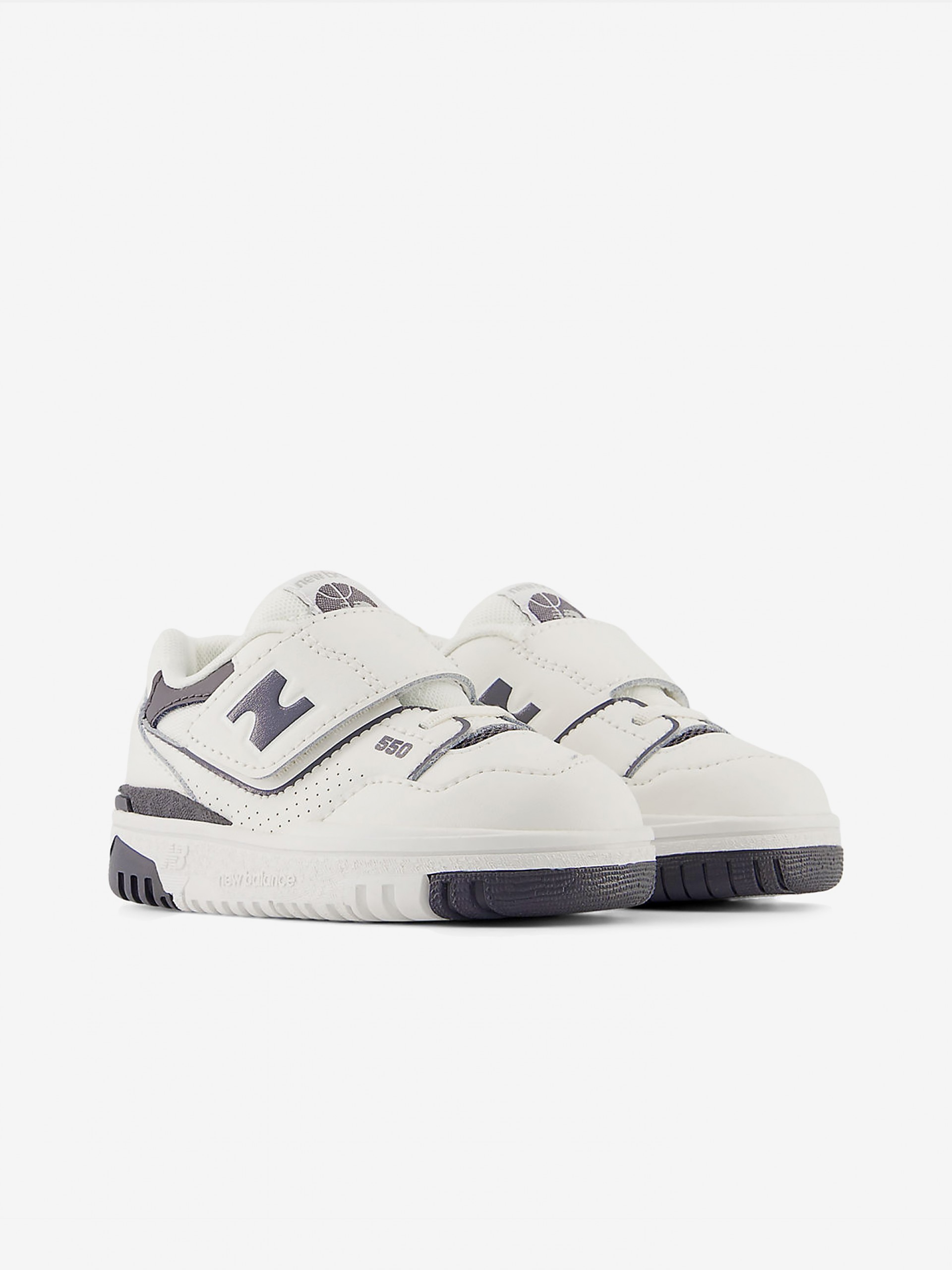 Sapatilhas New Balance IHB550 V1