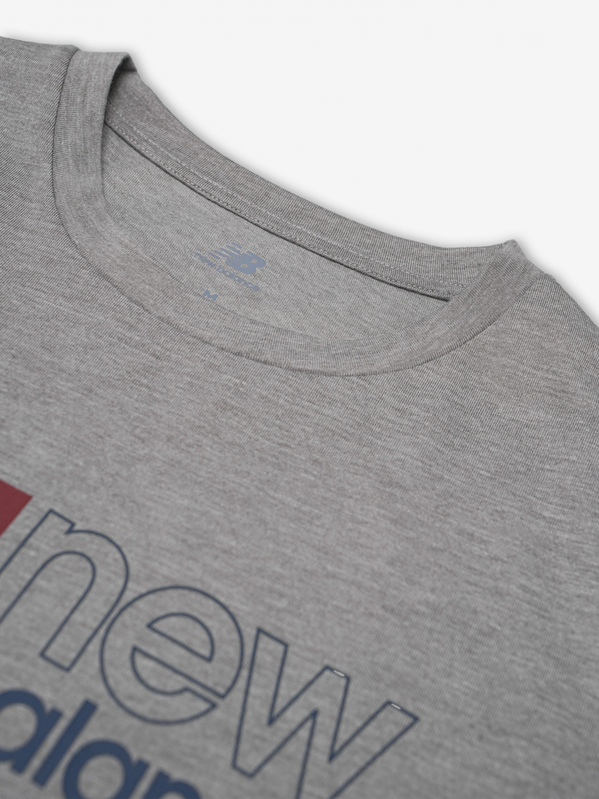 Camiseta New Balance Heathertech Graphic