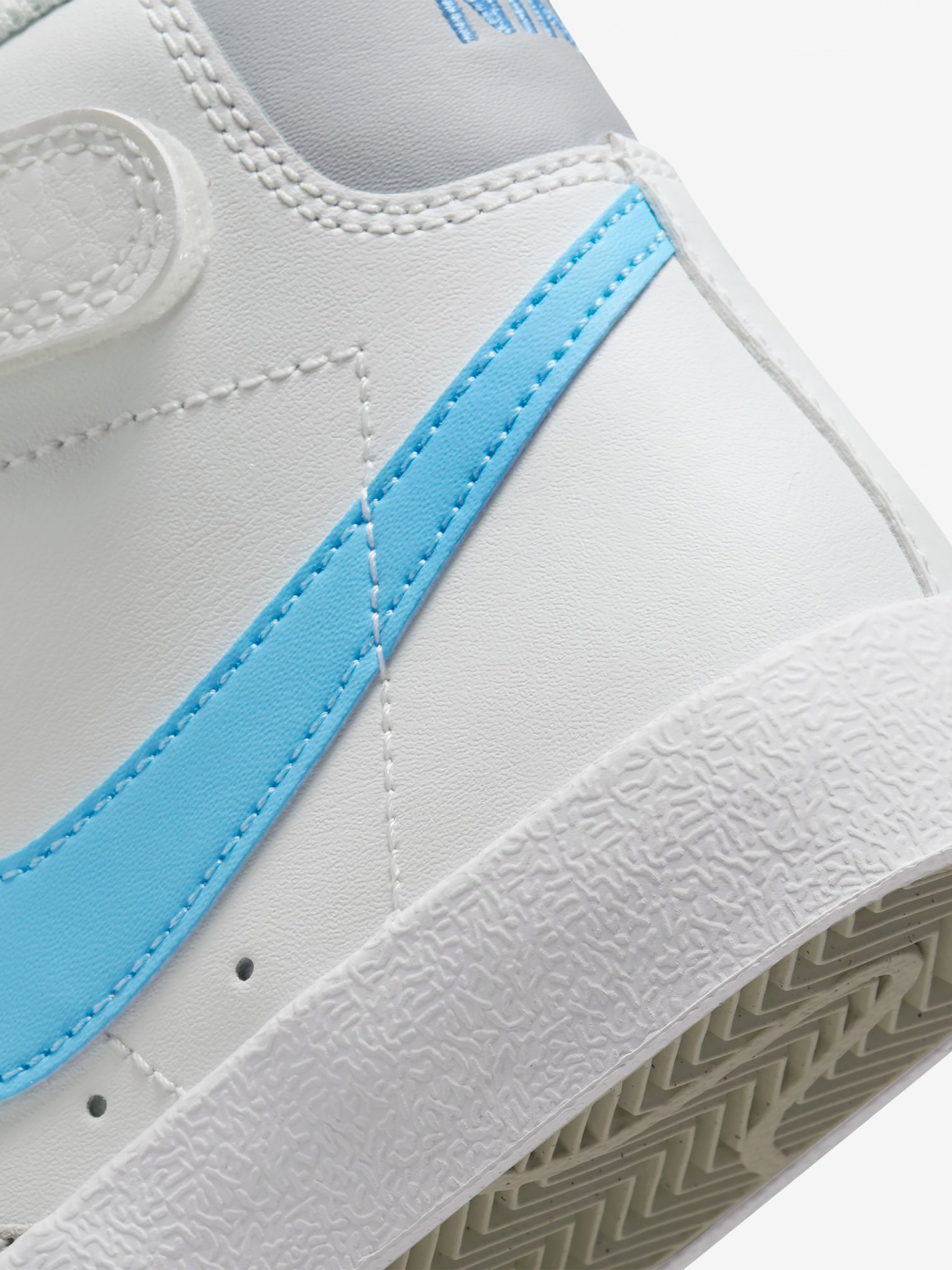 Sapatilhas Nike Blazer Mid 77