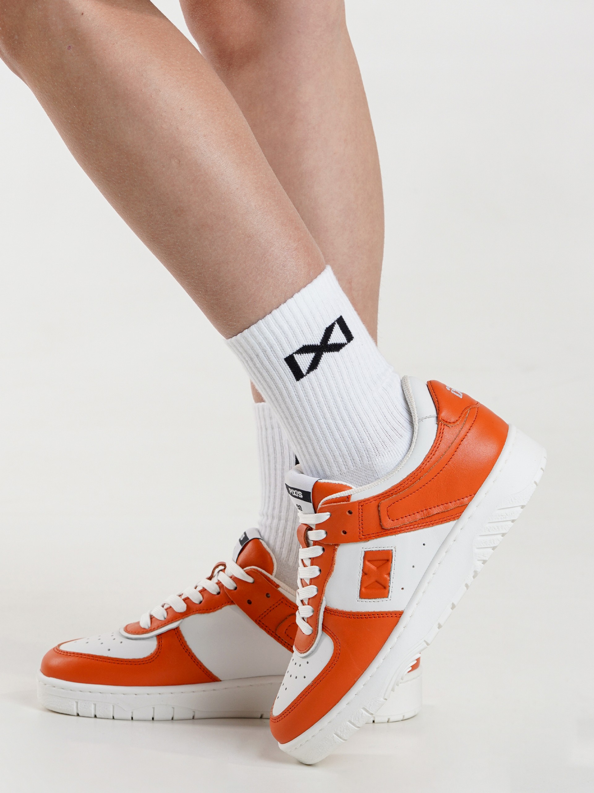 Pixis Hoop Sneakers