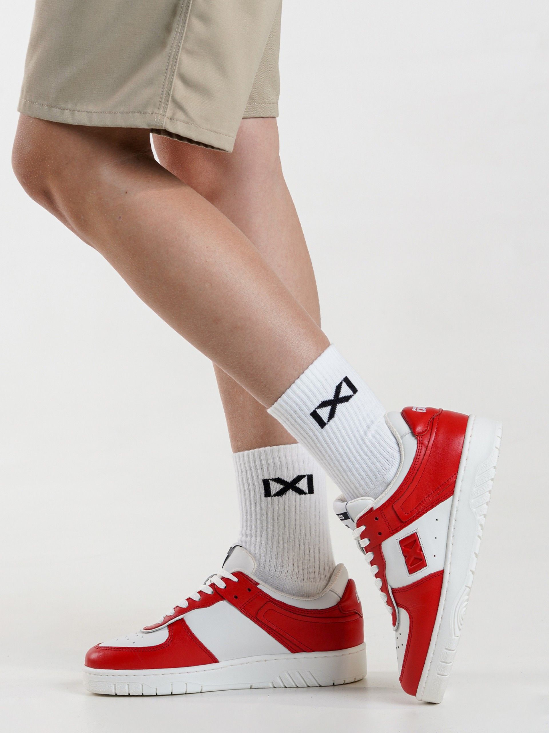 Pixis Hoop Sneakers