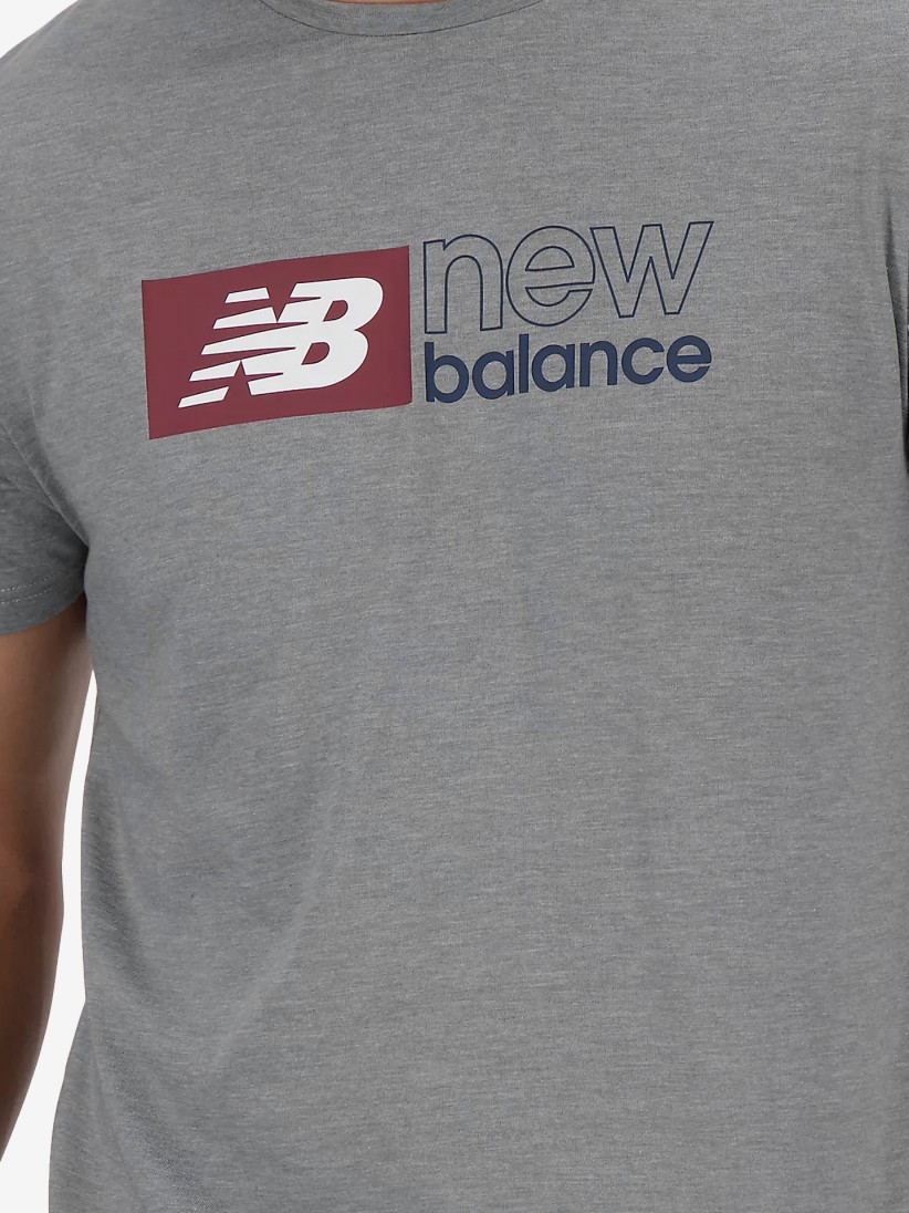 Camiseta New Balance Heathertech Graphic