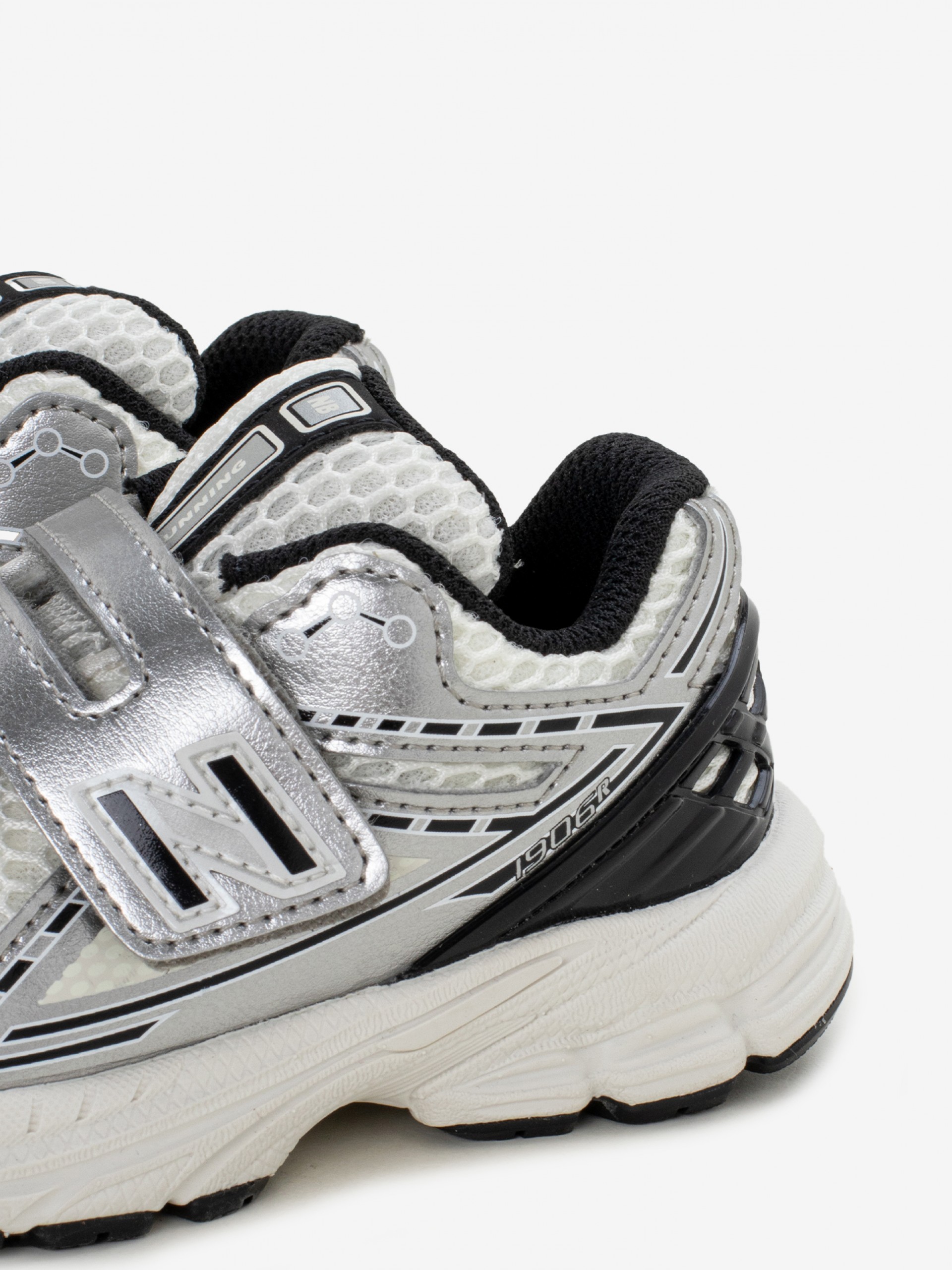 Sapatilhas New Balance IV1906 V1