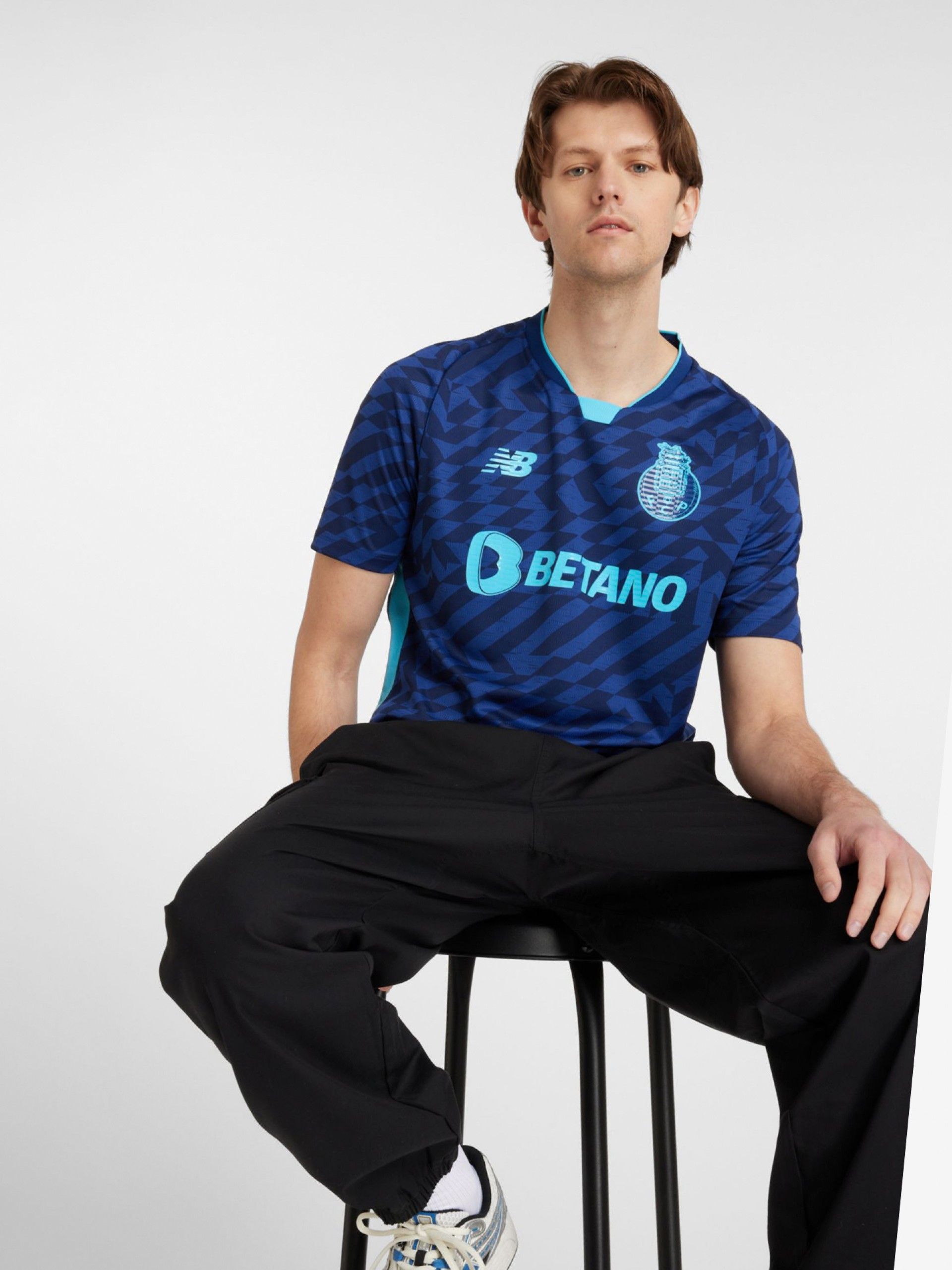 New Balance F. C. Porto Third 24/25 Jersey