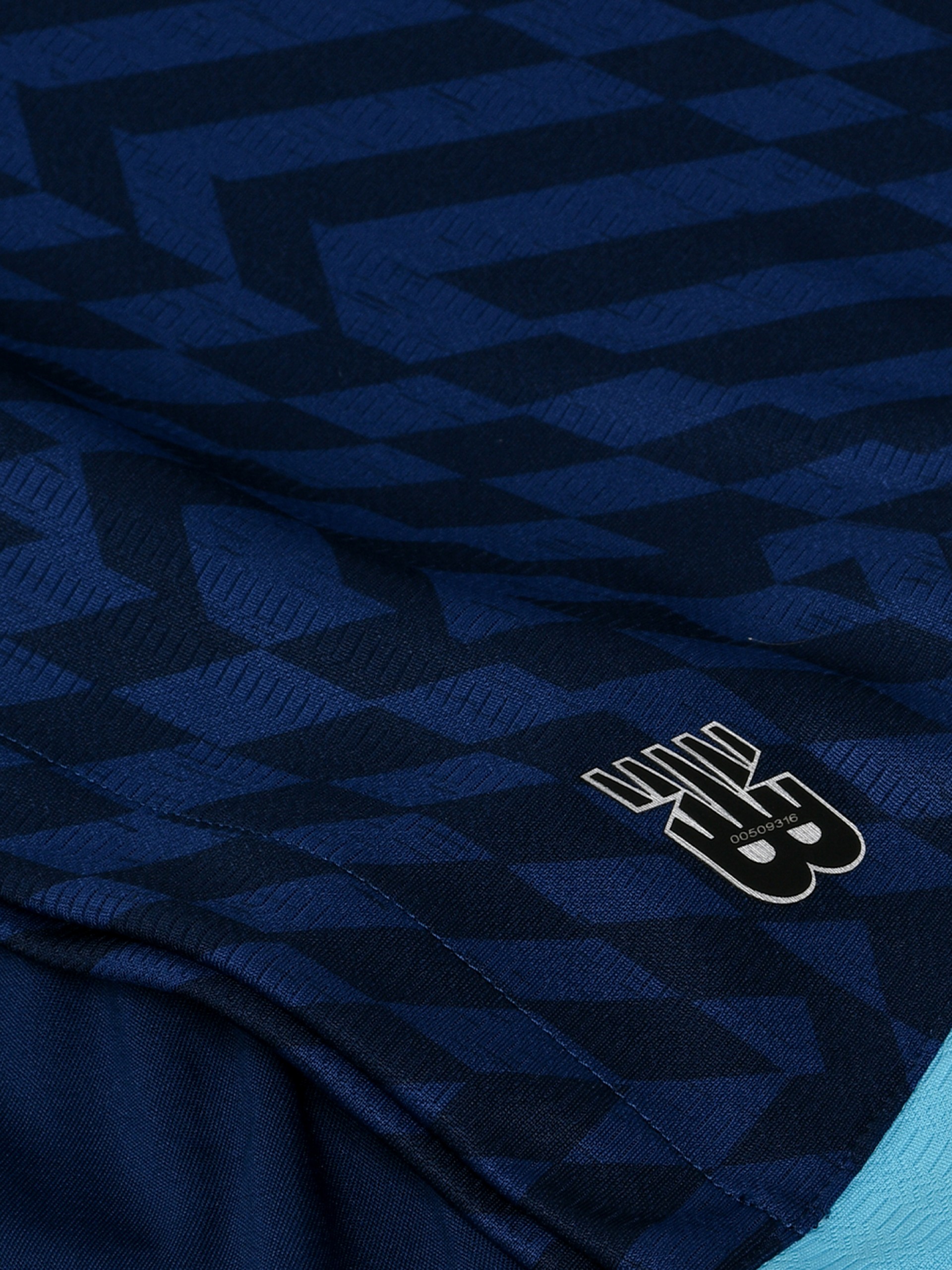 3º Equipamento New Balance F. C. Porto Junior EP24/25