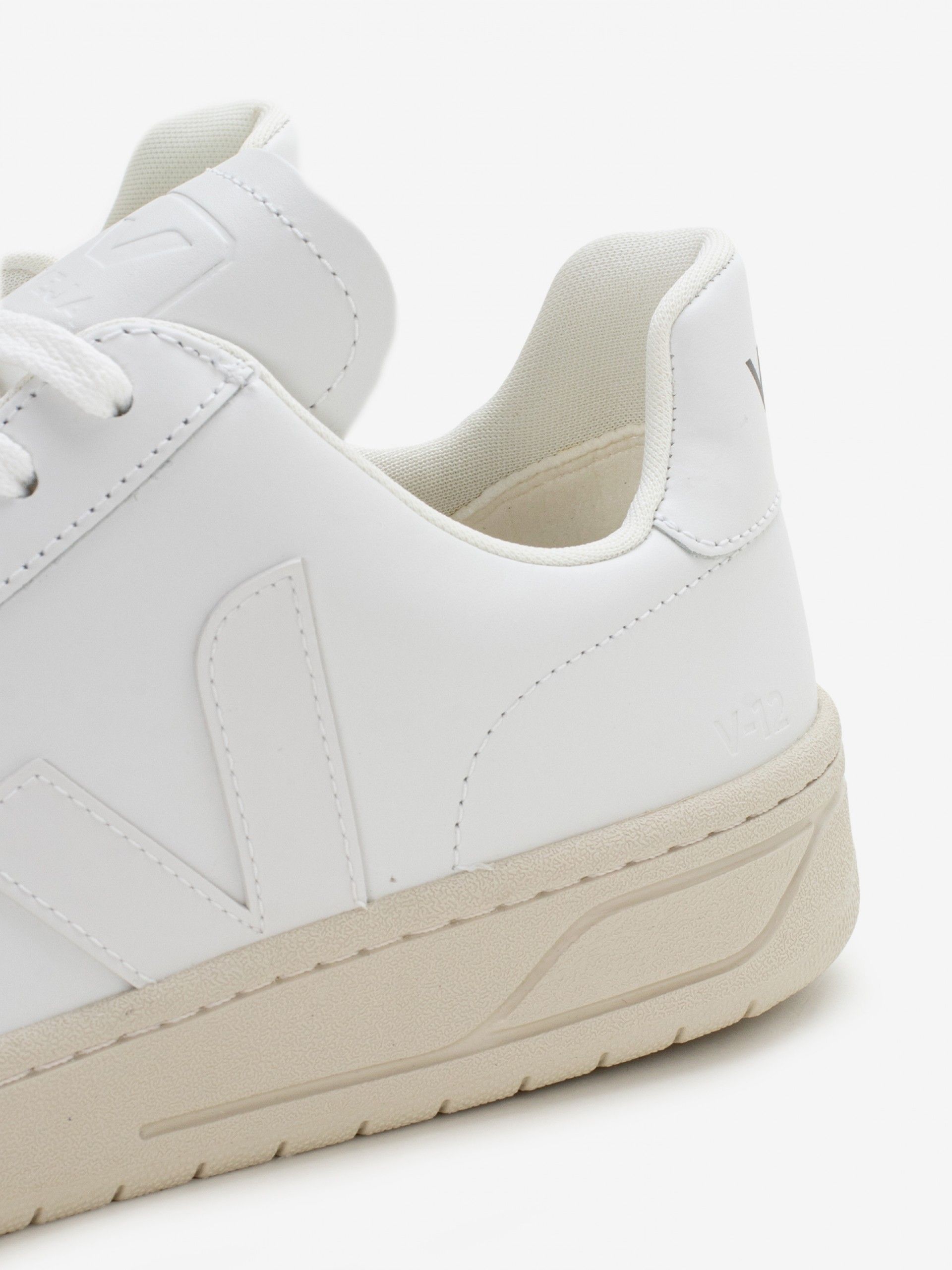 Sapatilhas VEJA V-12 Leather