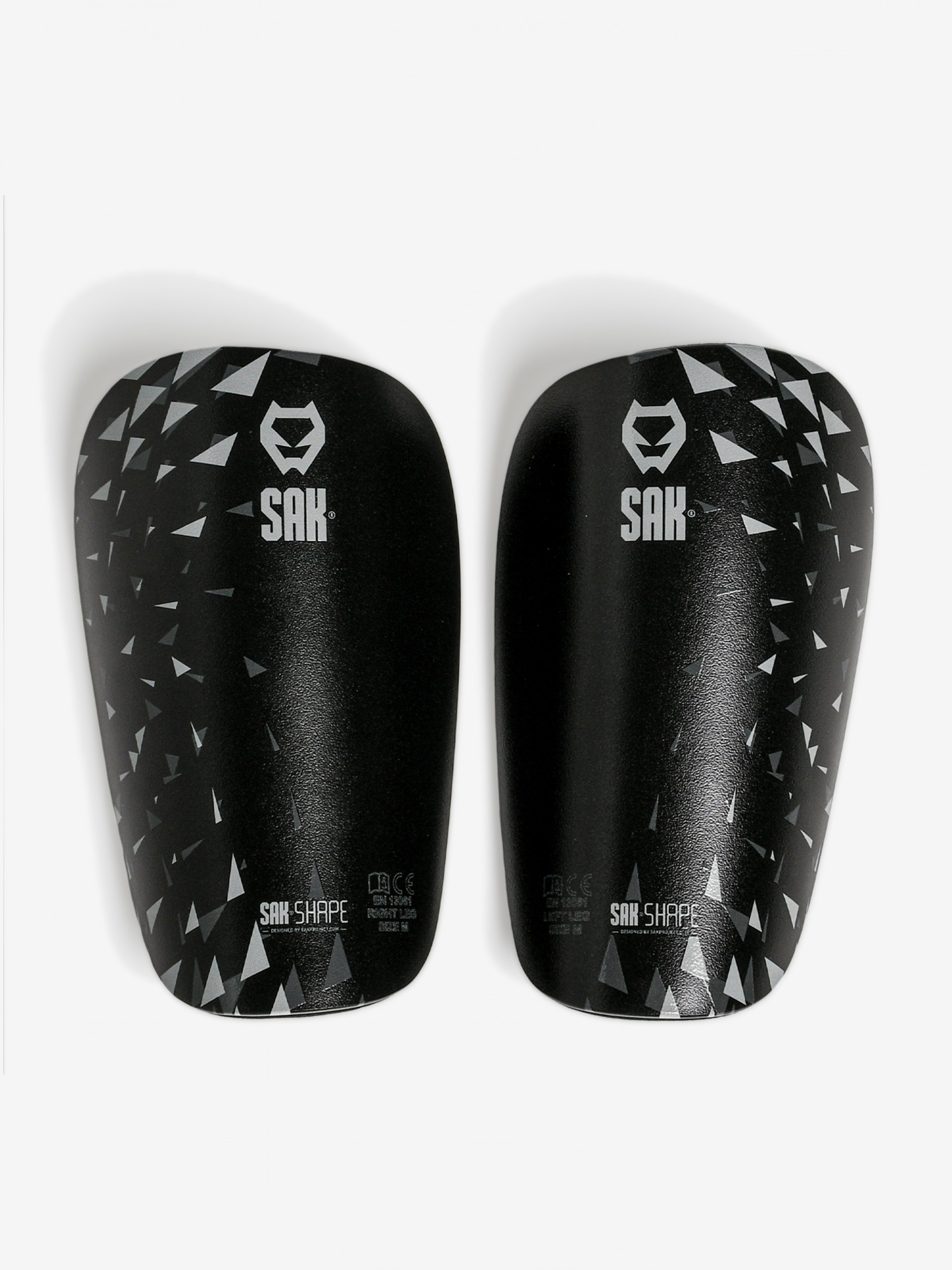 Espinilleras Sak Shape Negras