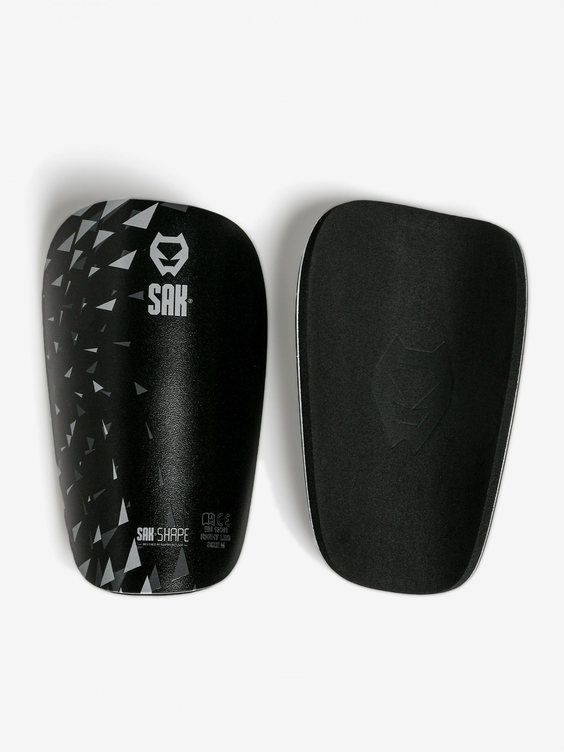 Espinilleras Sak Shape Negras
