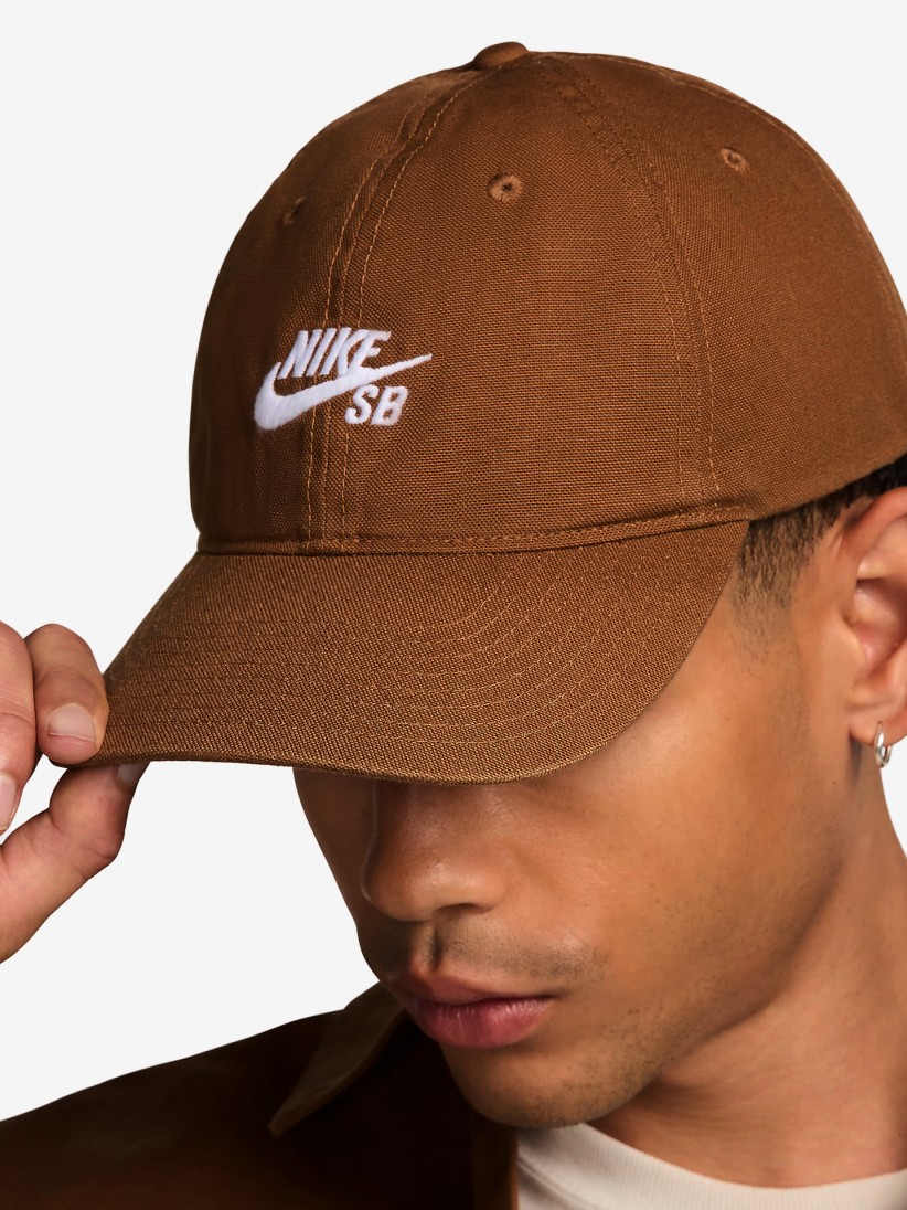 Gorra Nike SB Club Marrn