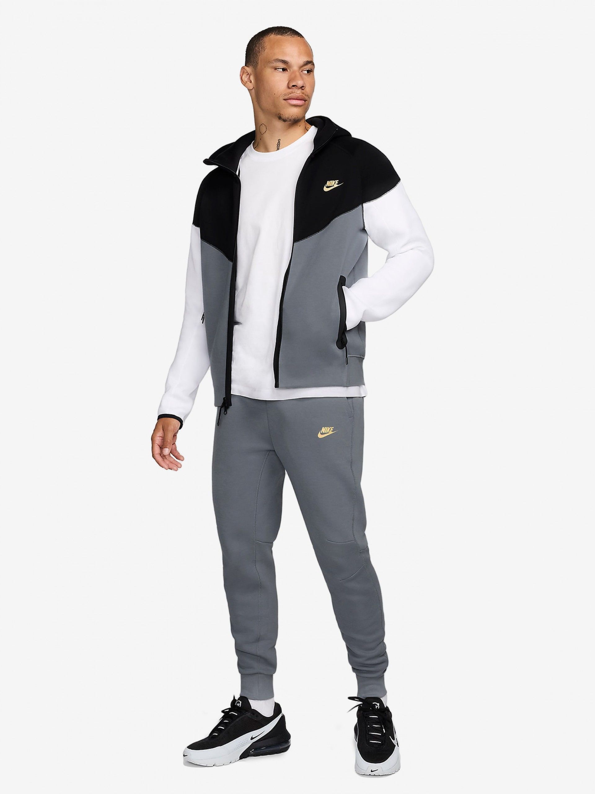 Casaco Nike Sportswear Tech Fleece Windrunner