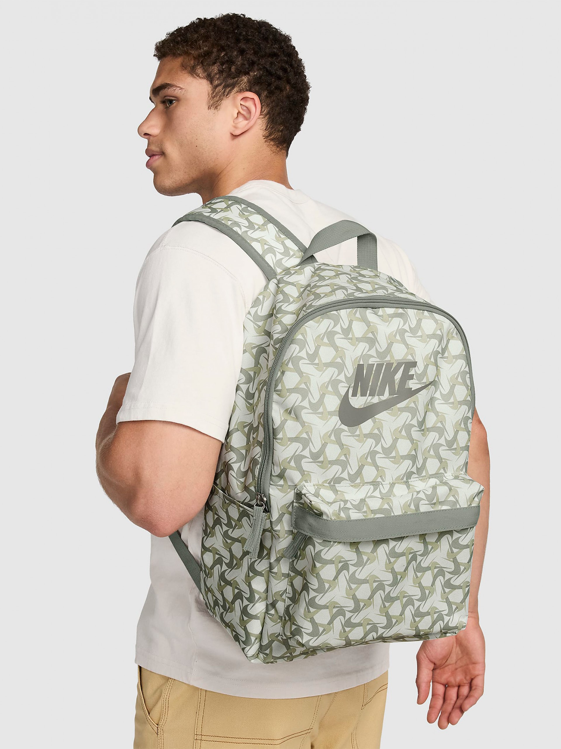 Nike Heritage 25L Backpack